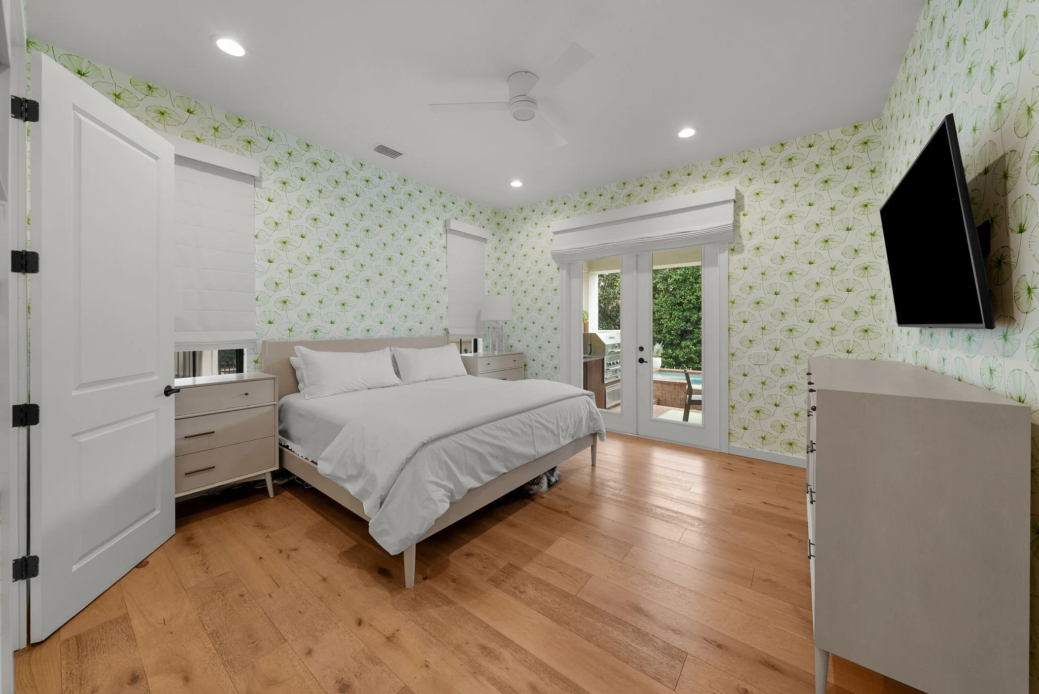 Yeats Manor Drive Photos - Tampa Listing Lab (11).jpg