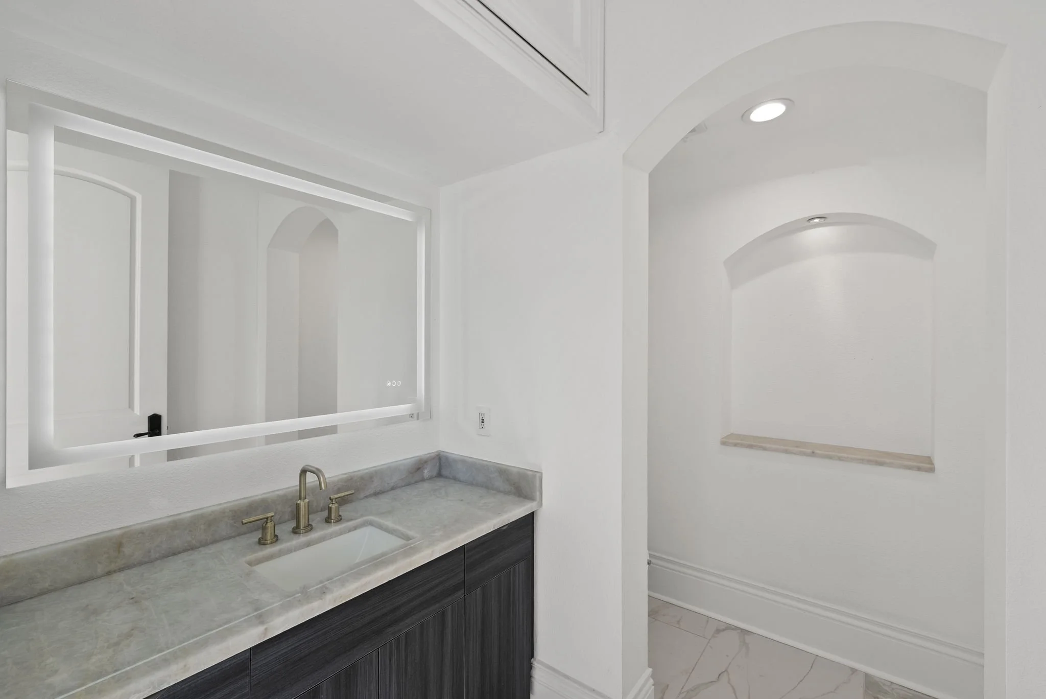 8609 Dolce Vita Lane - Tampa Listing Lab (19).jpg