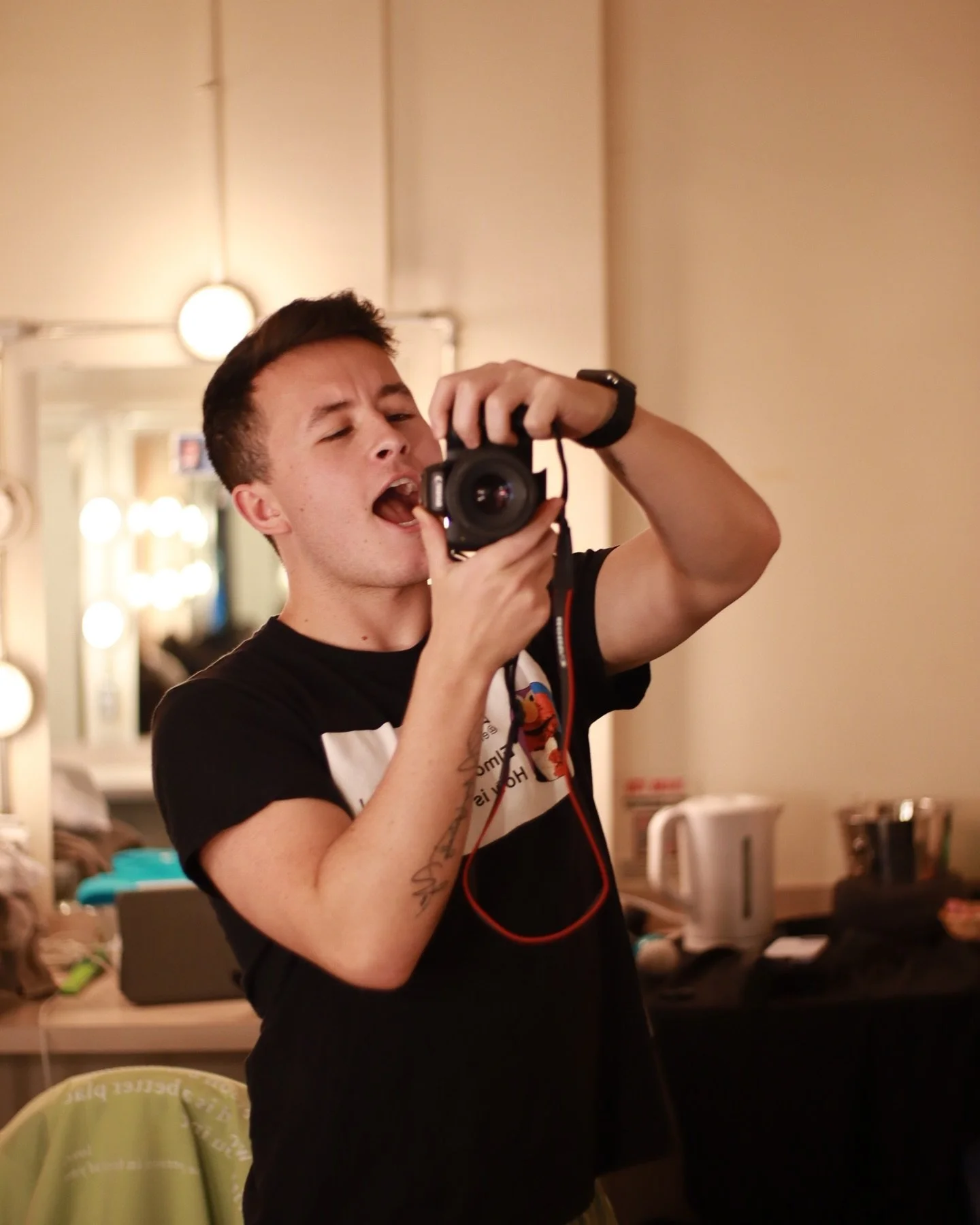 It&rsquo;s nice to share a goofy vibe every now and then, even when you may not feel it 🩵 we all deserve a smile 
&bull;
#goofy #canon #eosm50 #positivity #genuine