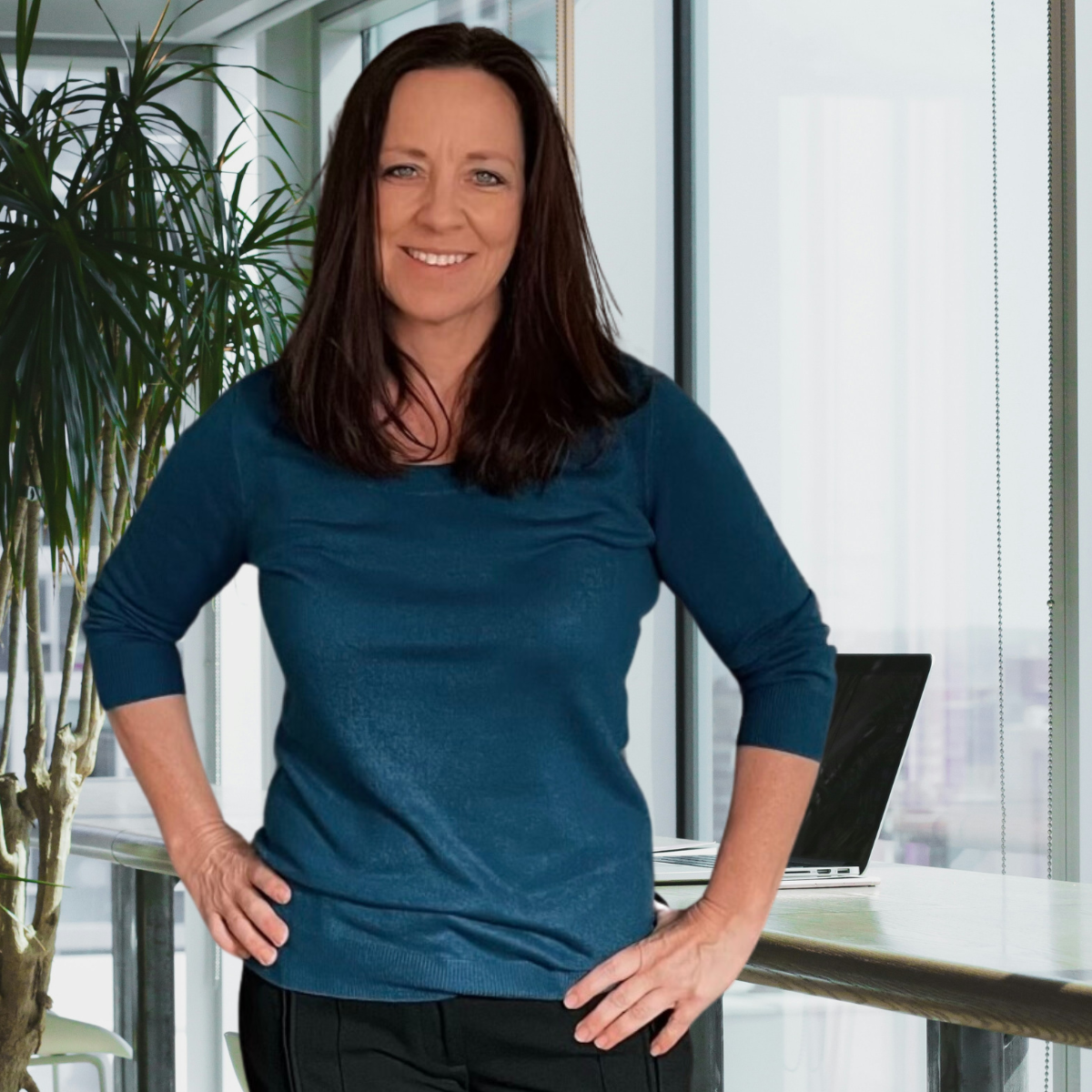 Amy McCae fractional wellness consultant teaching wellbeing and stress management and emotional intelligence