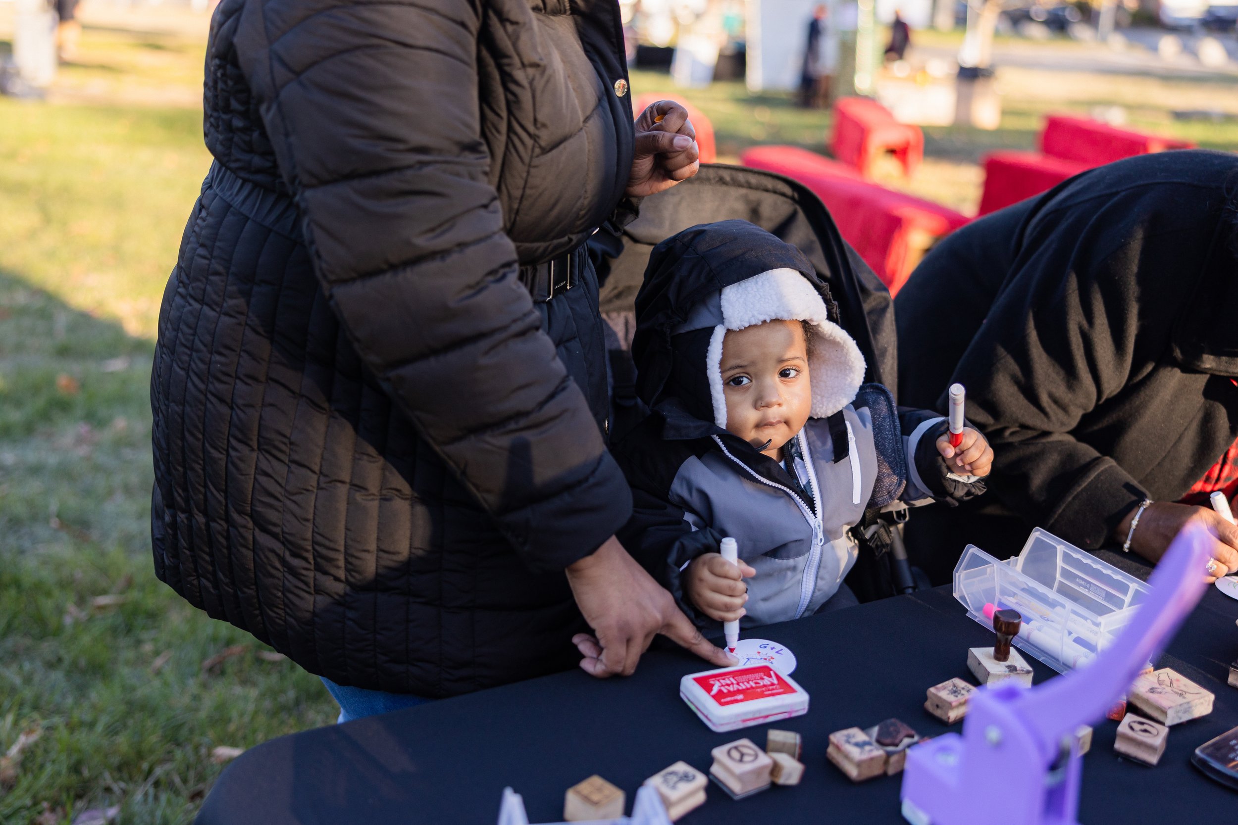 JSHS_HolidayVillage2024-16.jpg