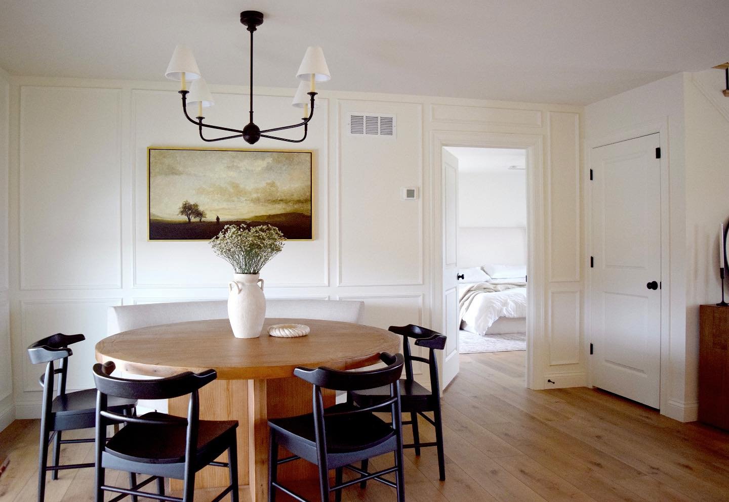 Setting the space for some memorable meals with friends and family 🍽️ I&rsquo;ve been loving how sophisticated religious art has been getting these past few years. We sized this one perfectly for our moulding installation. 

#featurewalls #evansvill