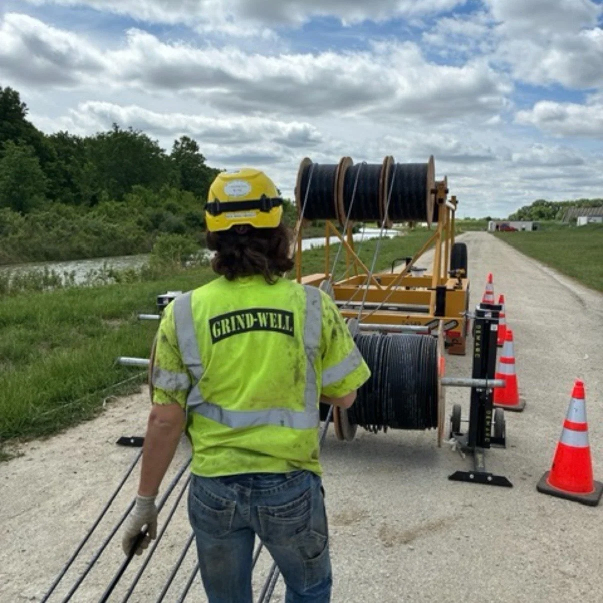 Our Grind-Well team is hard at work pulling cable and keeping the project moving.

Skilled hands. Focused execution. Built with pride.

#GrindWell #Construction #IBEW #Linemen
