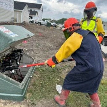 GW team performing hot phase testing to confirm every connection is in proper working order and ready to safely carry the load.

#GrindWell #IBEW #Veteran #SafetyFirst