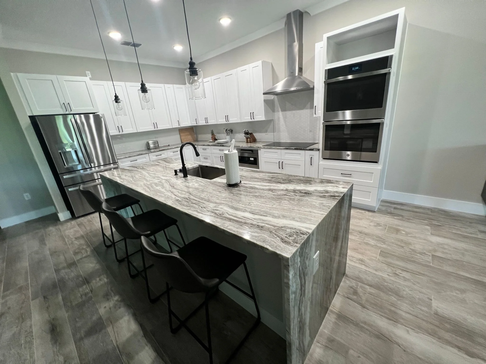 PHOTO-2024-12-13-17-44-25 2.jpg