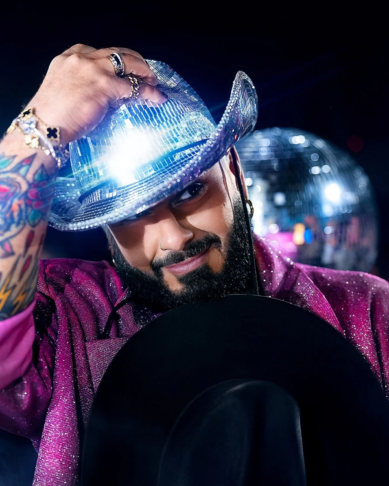 As Beyonc&eacute; would say: &ldquo;YOU are the Visual Experience, baby!&rdquo; 🪩
We traveled back to 2005 for a night, and we brought a Renaissance with us. @beyonce

📸 @angelrosadophotography 
#hialeahhigh2005