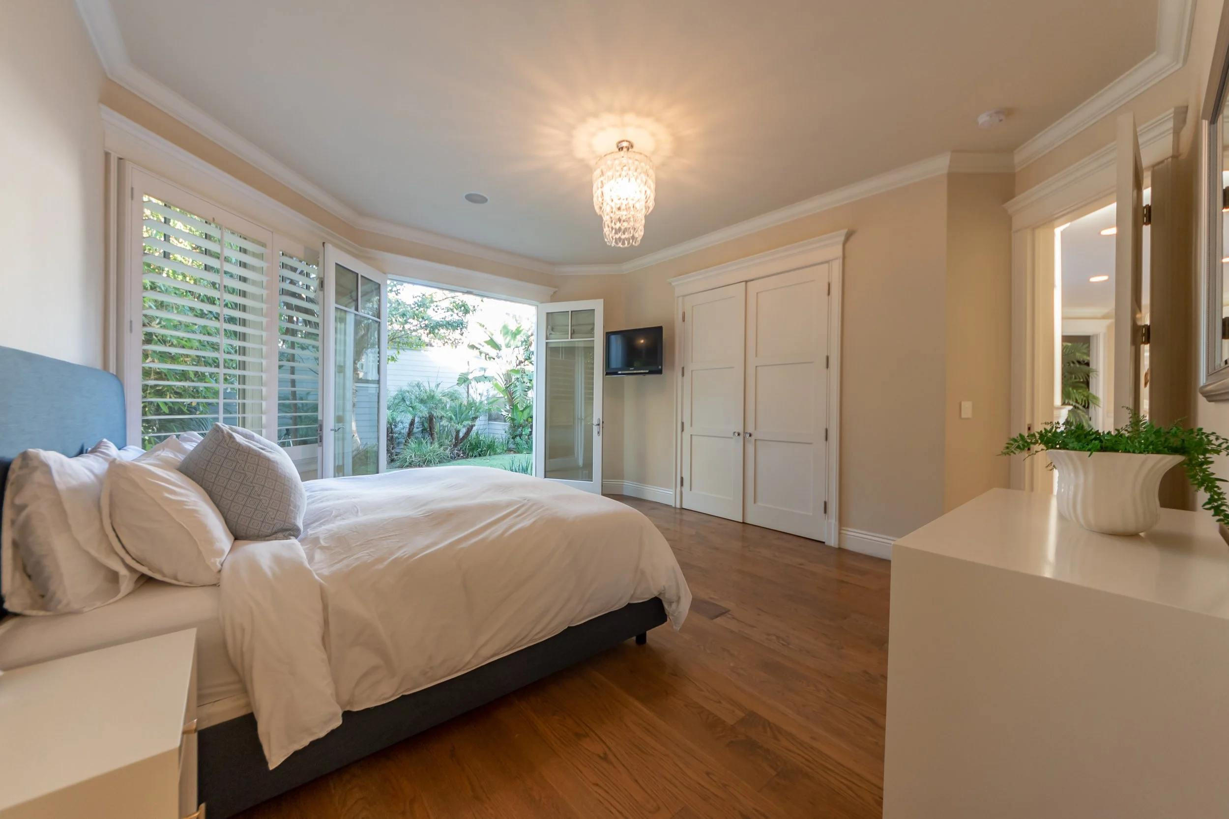 30760 Broadbeach-99.jpg