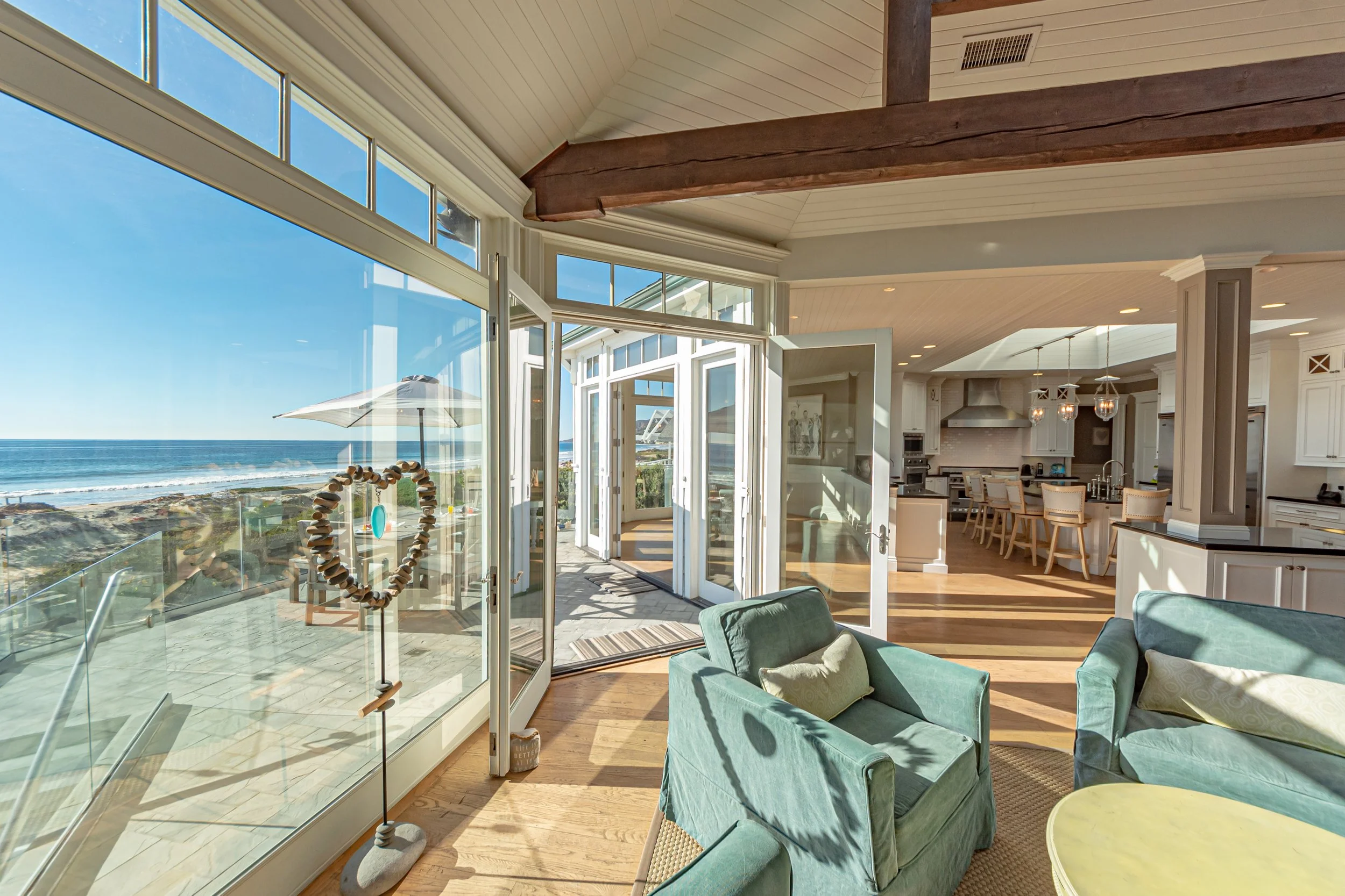 30760 Broadbeach-17.jpg