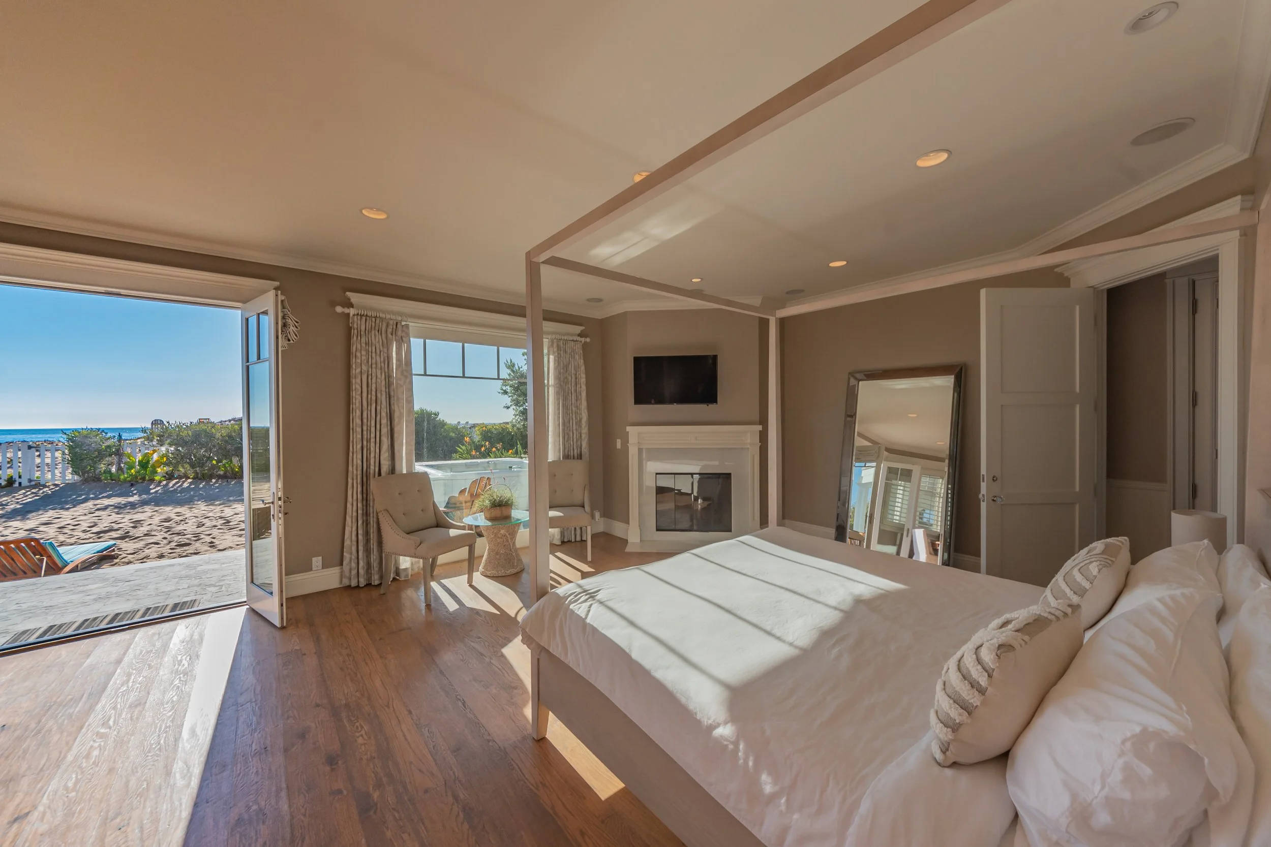 primary bedroom ocean view.jpg