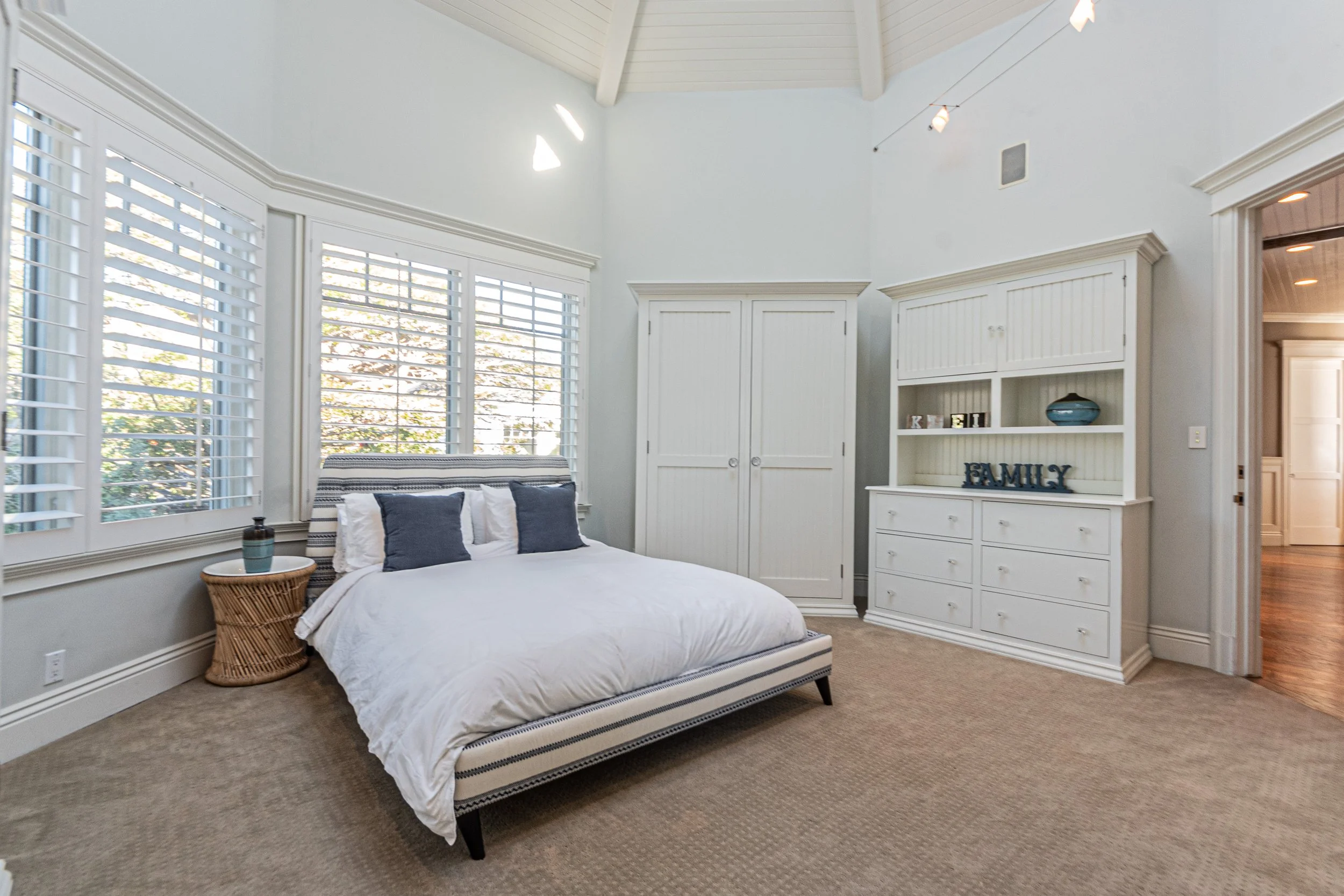 30760 Broadbeach-56.jpg