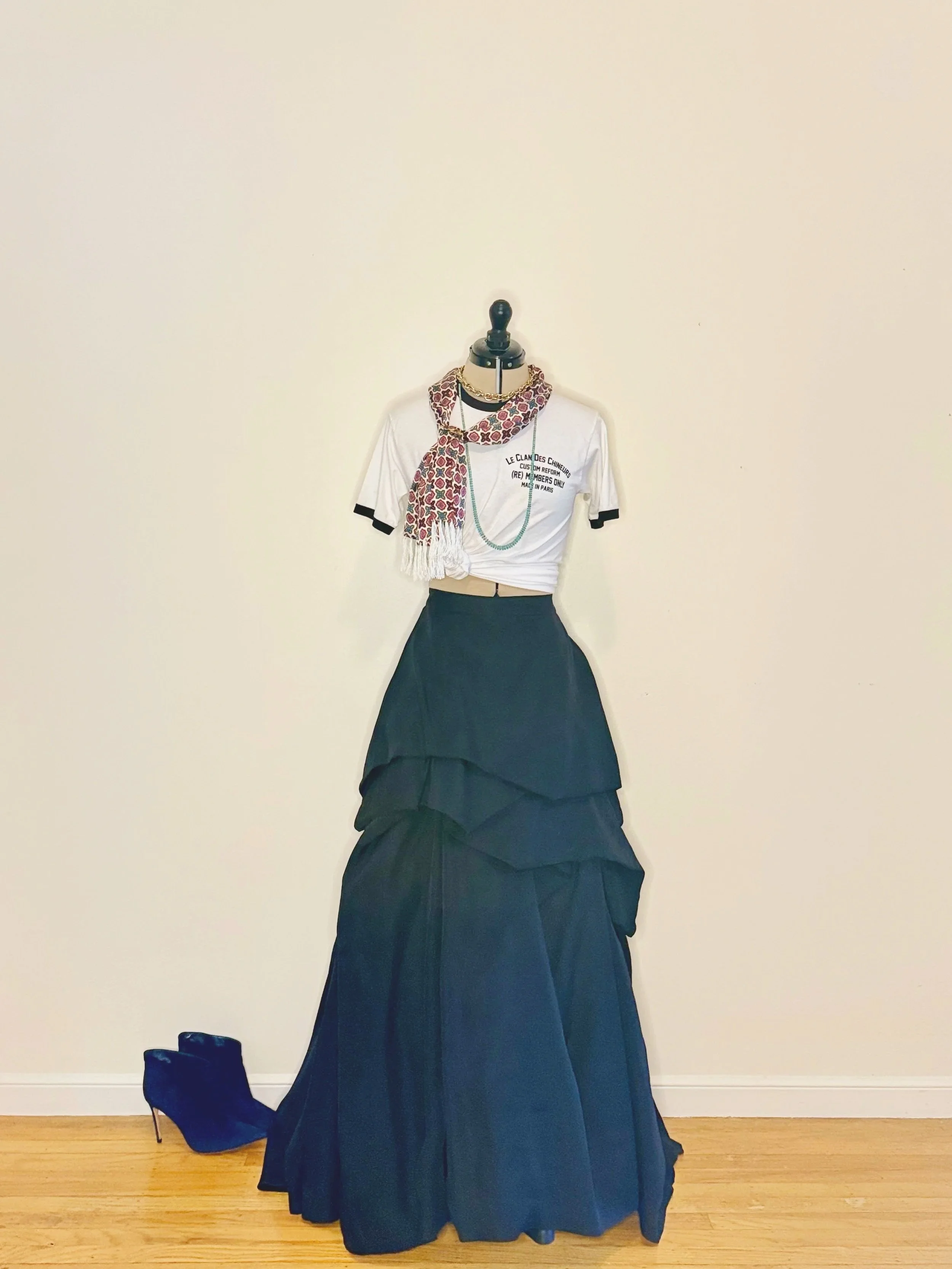 Le Clan Des Chineurs Members t-shirt