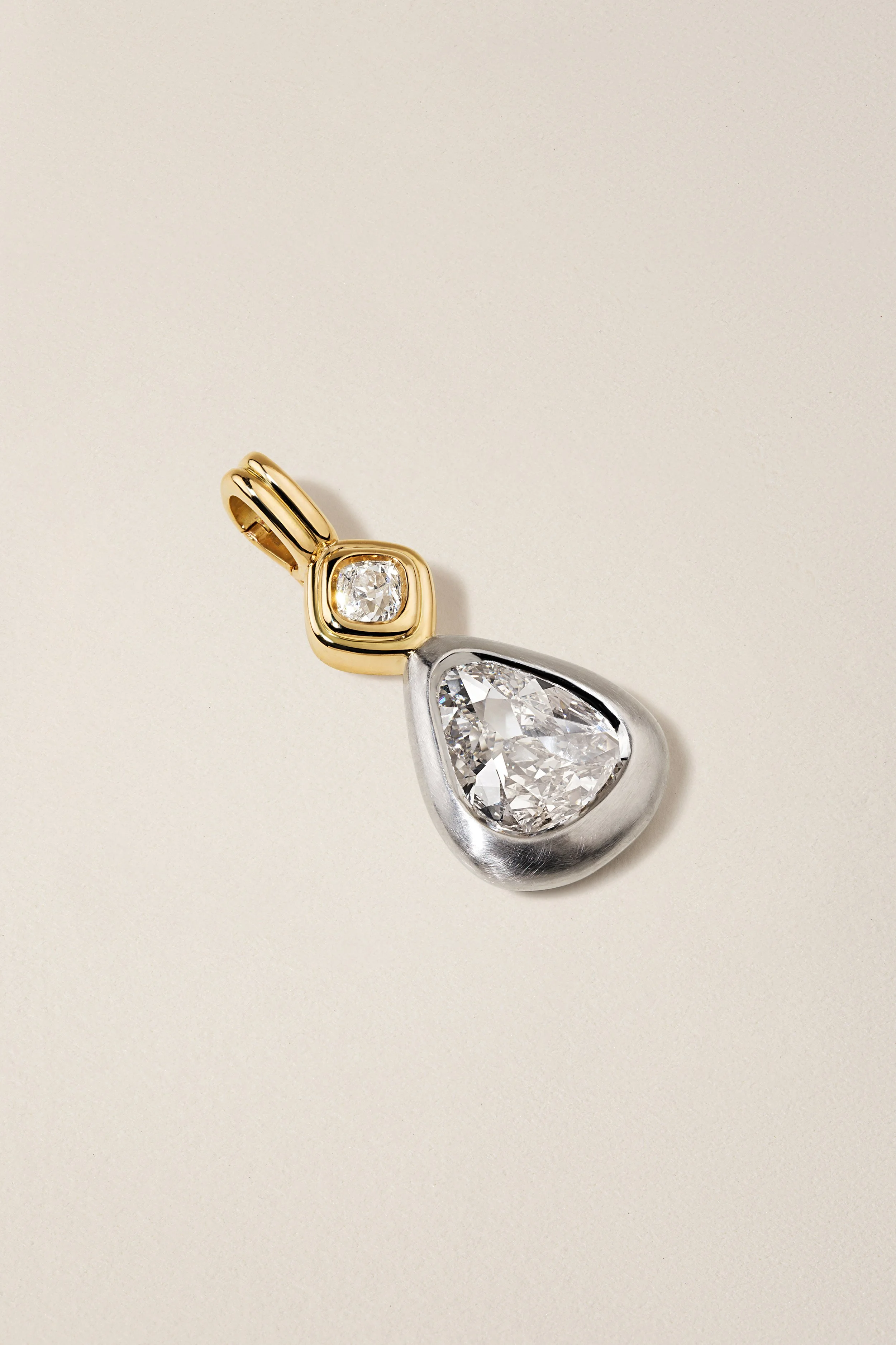 afiyah-pendant2.jpg