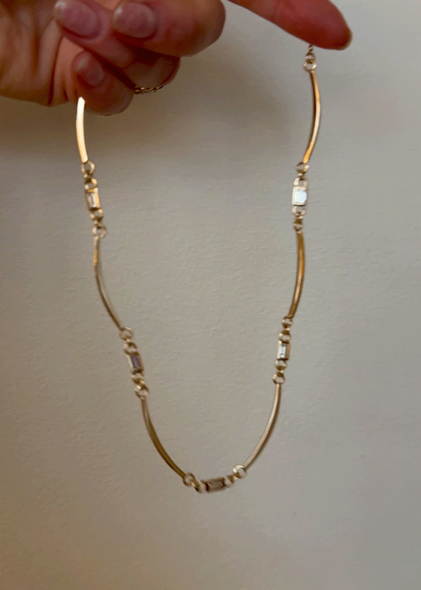 BaguetteNecklace5.gif