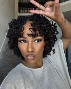 4 Easy Ways to Stretch Your Sisterlocks or Microlocs