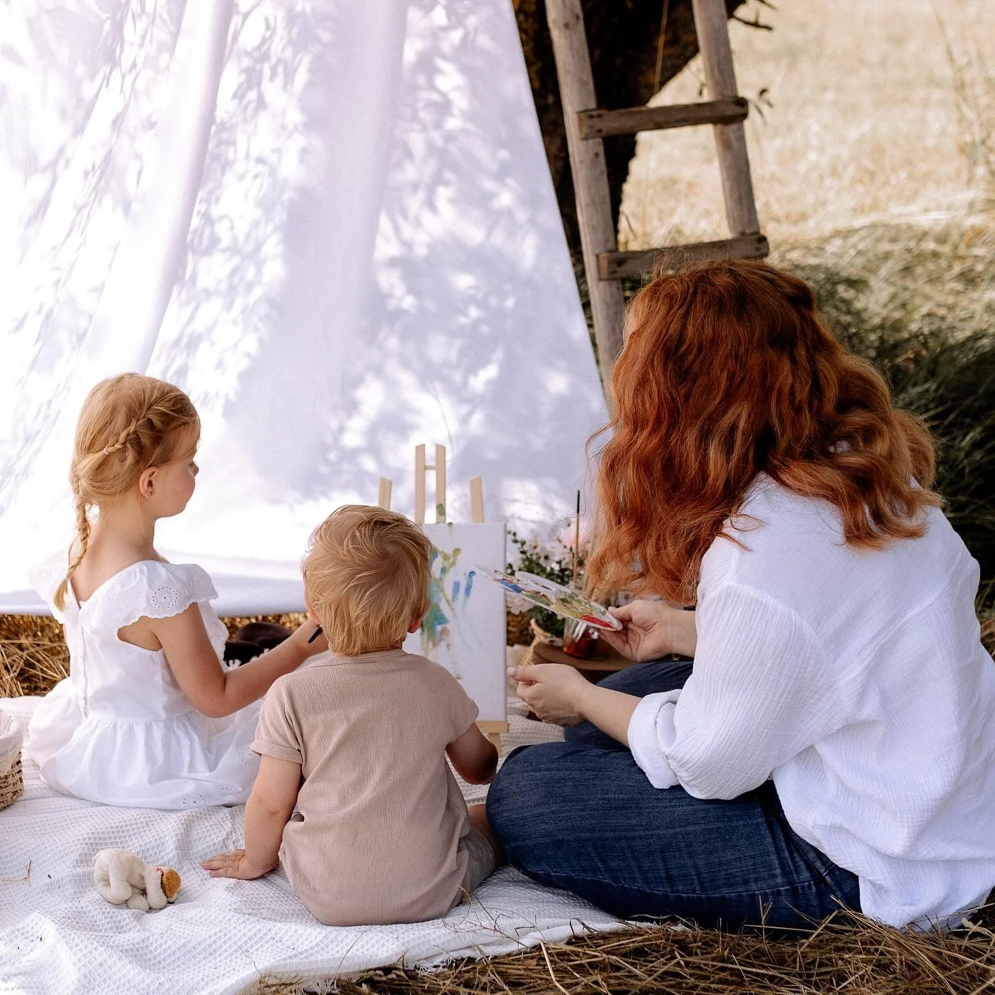 Ein paar Einblicke in die &bdquo;Mama &amp; Me&ldquo; oder &bdquo;Mama &amp; us&ldquo; Shooting-Aktion. Die Kinder hatten so viel Spa&szlig; &amp; konnten #malen #toben #lachen #klettern oder einfach nur mit Mama kuscheln 😍 alles ganz entspannt ohne