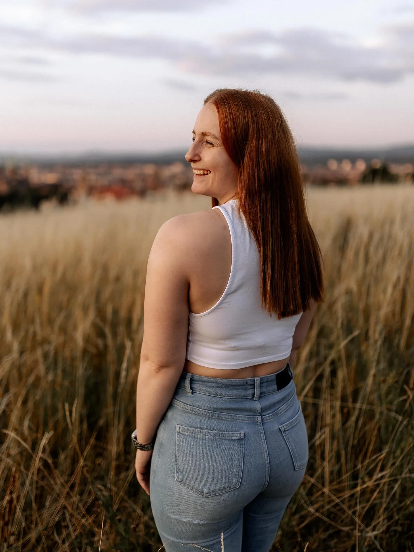 ✨ &ldquo;Ich bin nicht fotogen&hellip;&rdquo; &ndash; h&ouml;r ich ganz oft. Aber wei&szlig;t du was? Das gibt&rsquo;s f&uuml;r mich gar nicht. ✨

Fast jede*r zweite, der vor meine Kamera tritt, sagt diesen Satz. Oft mit einem L&auml;cheln, manchmal 