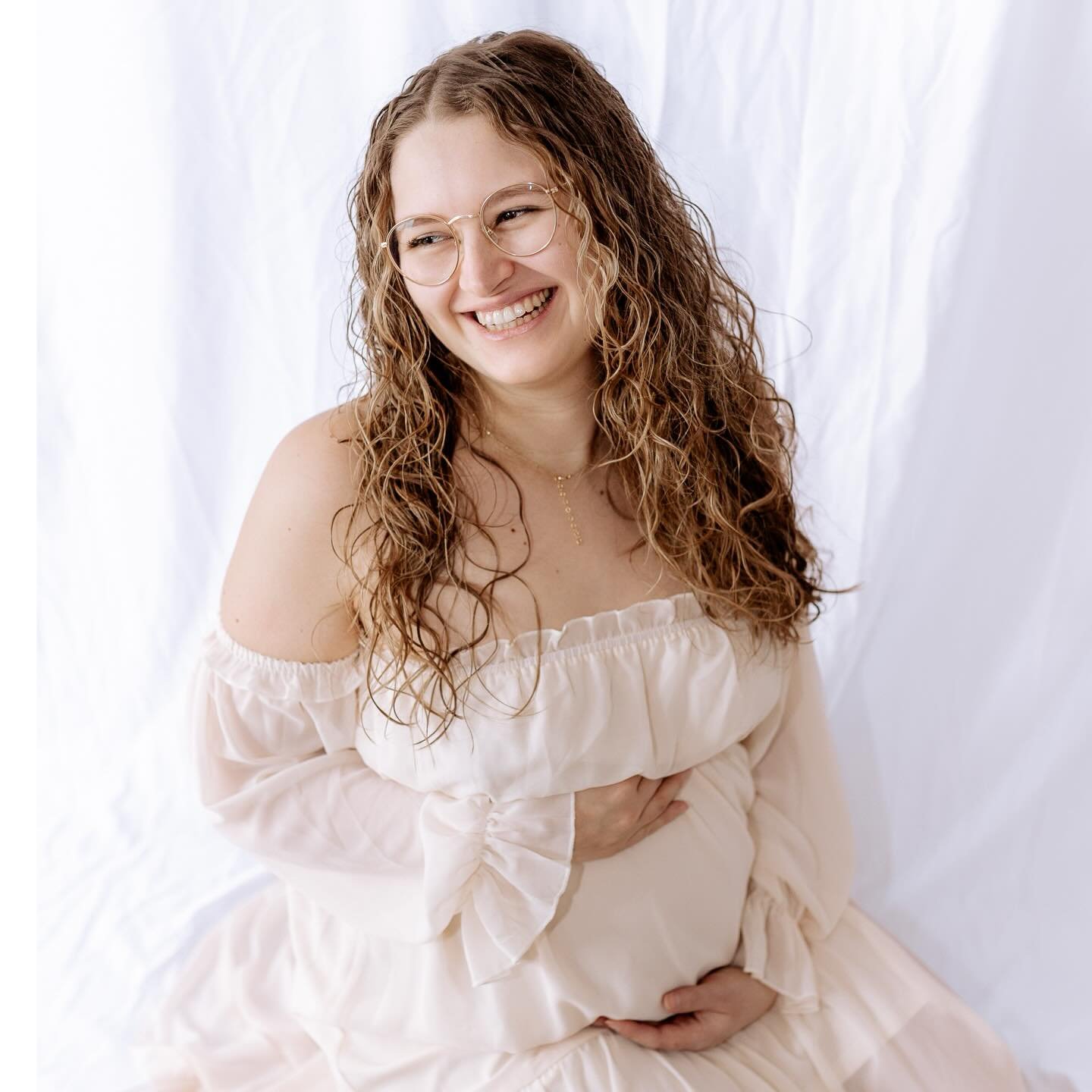 🤍 Der beste Zeitpunkt f&uuml;r ein Babybauch Shooting

Der ideale Zeitpunkt f&uuml;r ein Babybauch Shooting liegt zwischen der 28. und 35. Schwangerschaftswoche.
In dieser Phase ist der Bauch sch&ouml;n rund und deutlich sichtbar &ndash; und gleichz