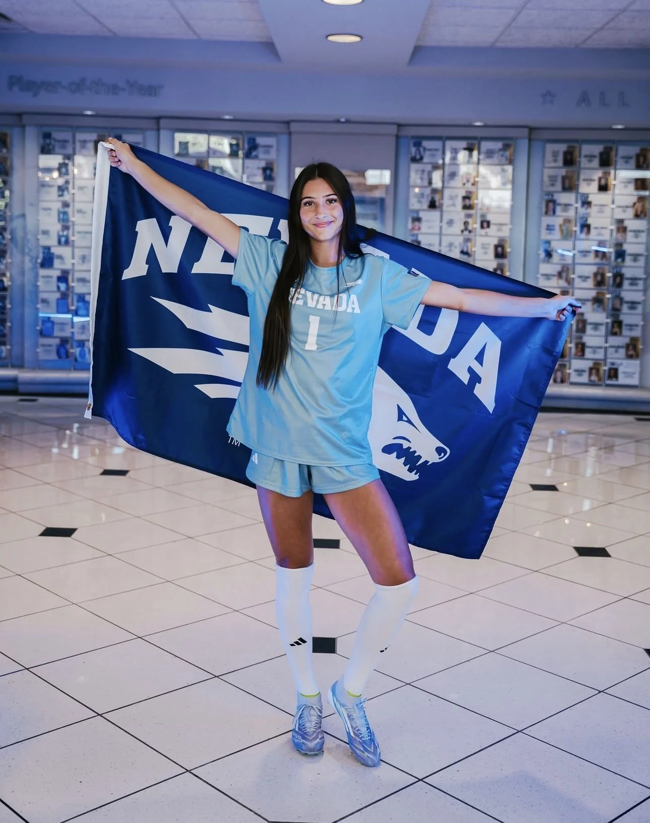 NEVADA

Adriana Lozano - 2028