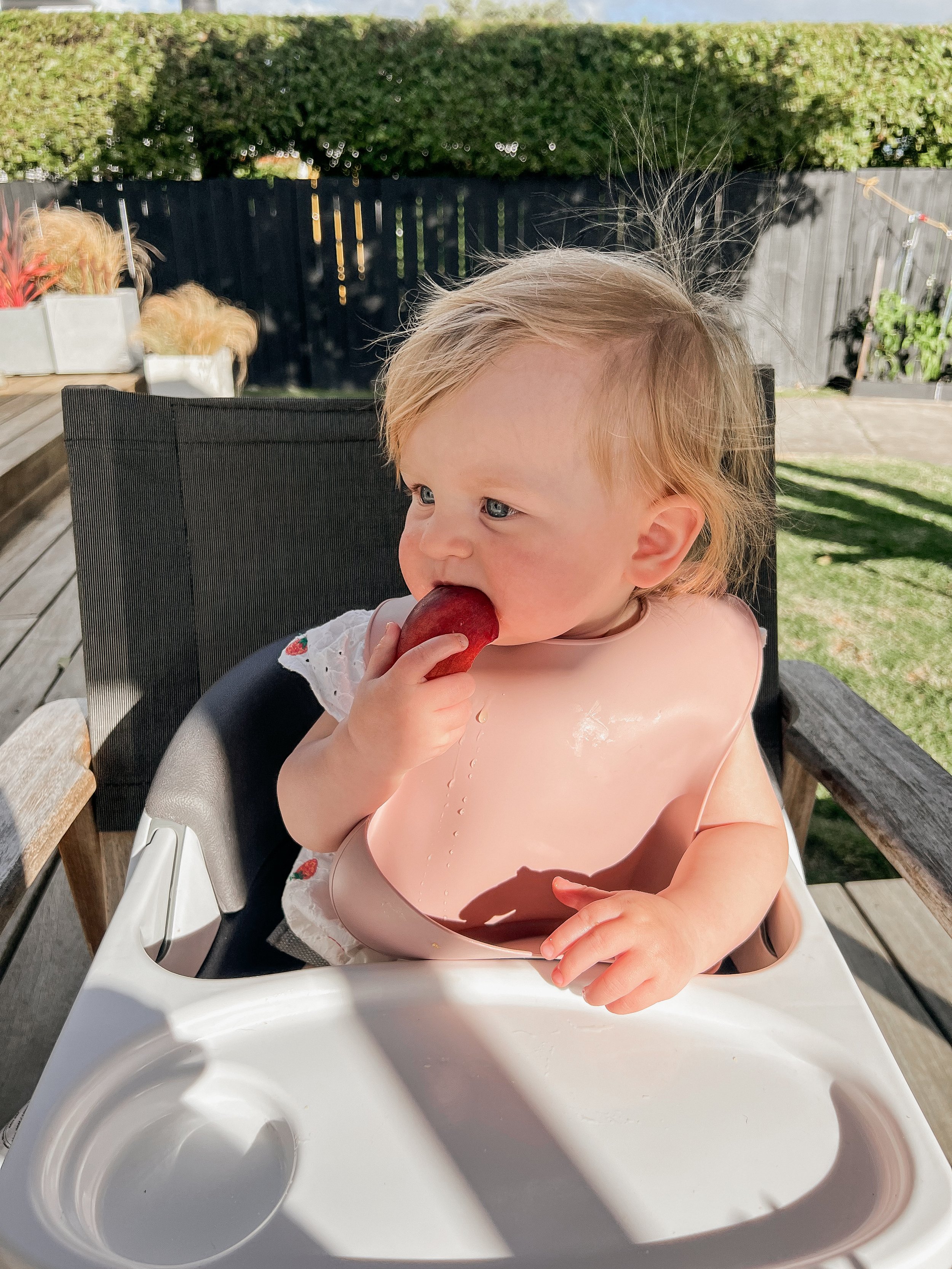 Gagging vs choking when weaning your baby