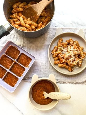 Red lentil + tomato pasta sauce (for fussy eaters), baby friendly pasta sauce, pasta sauce for babies, toddler pasta recipe