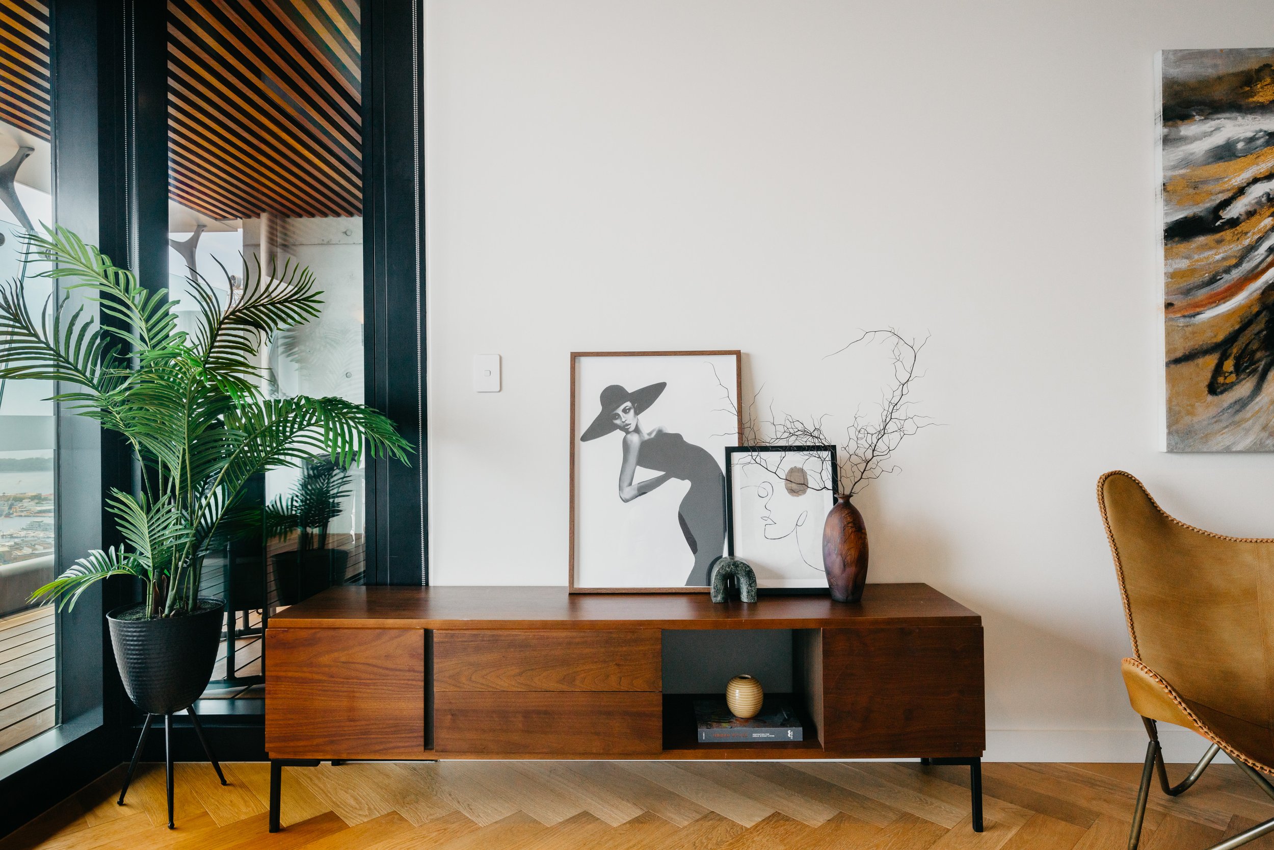 LivingRoom_Detail_1.jpg