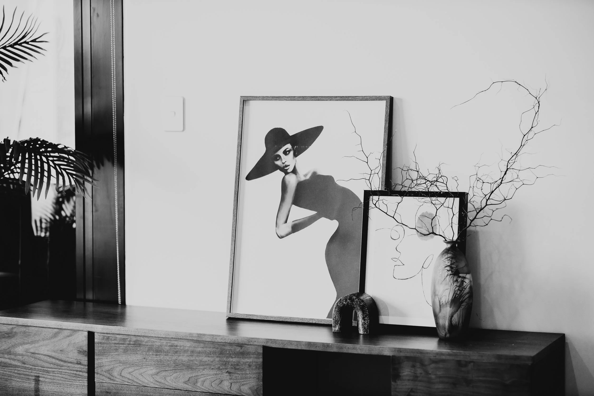 syp-homes-urban-stillness -living-room-artwork-detail-02.jpg