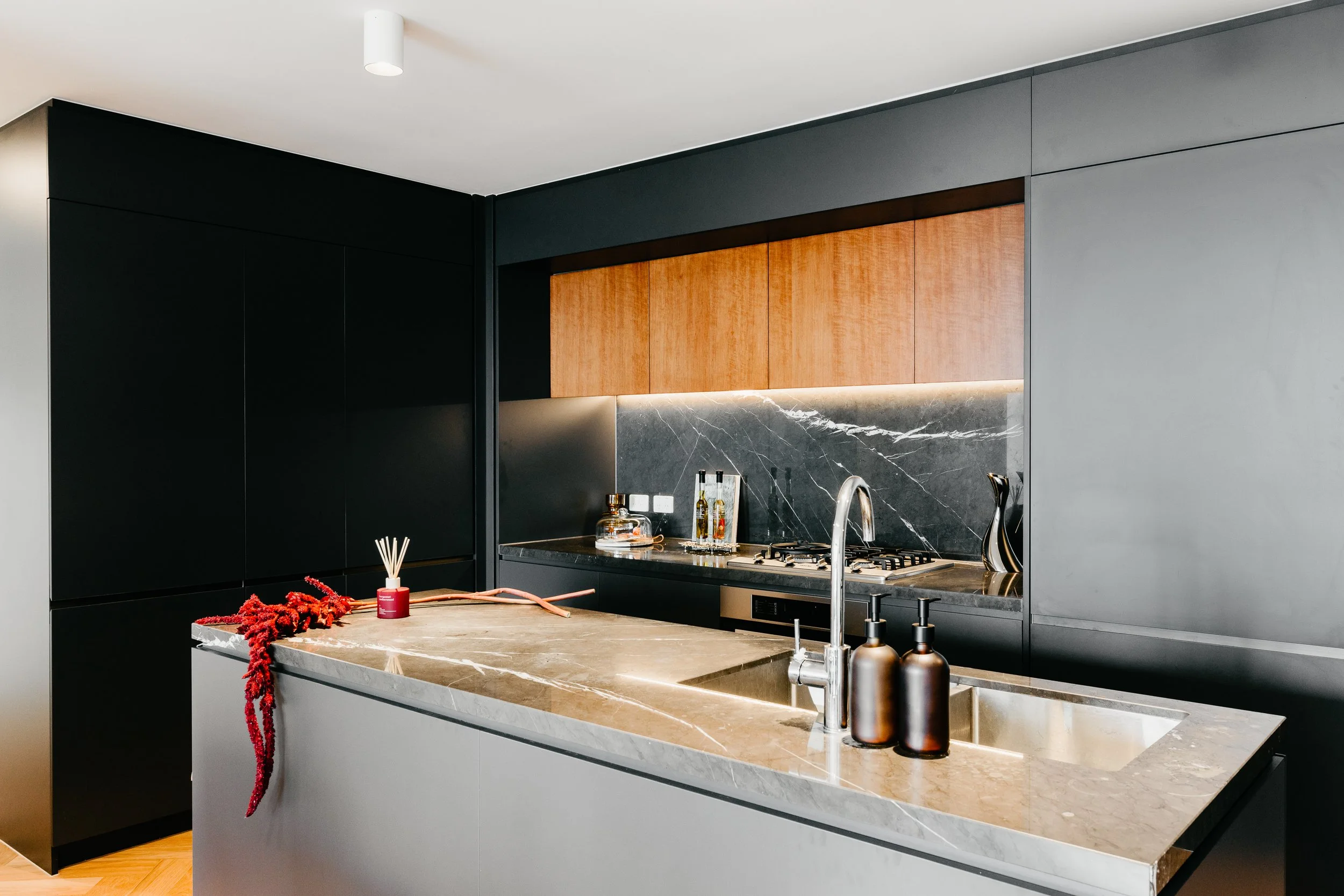 syp-homes-urban-stillness -kitchen.jpg