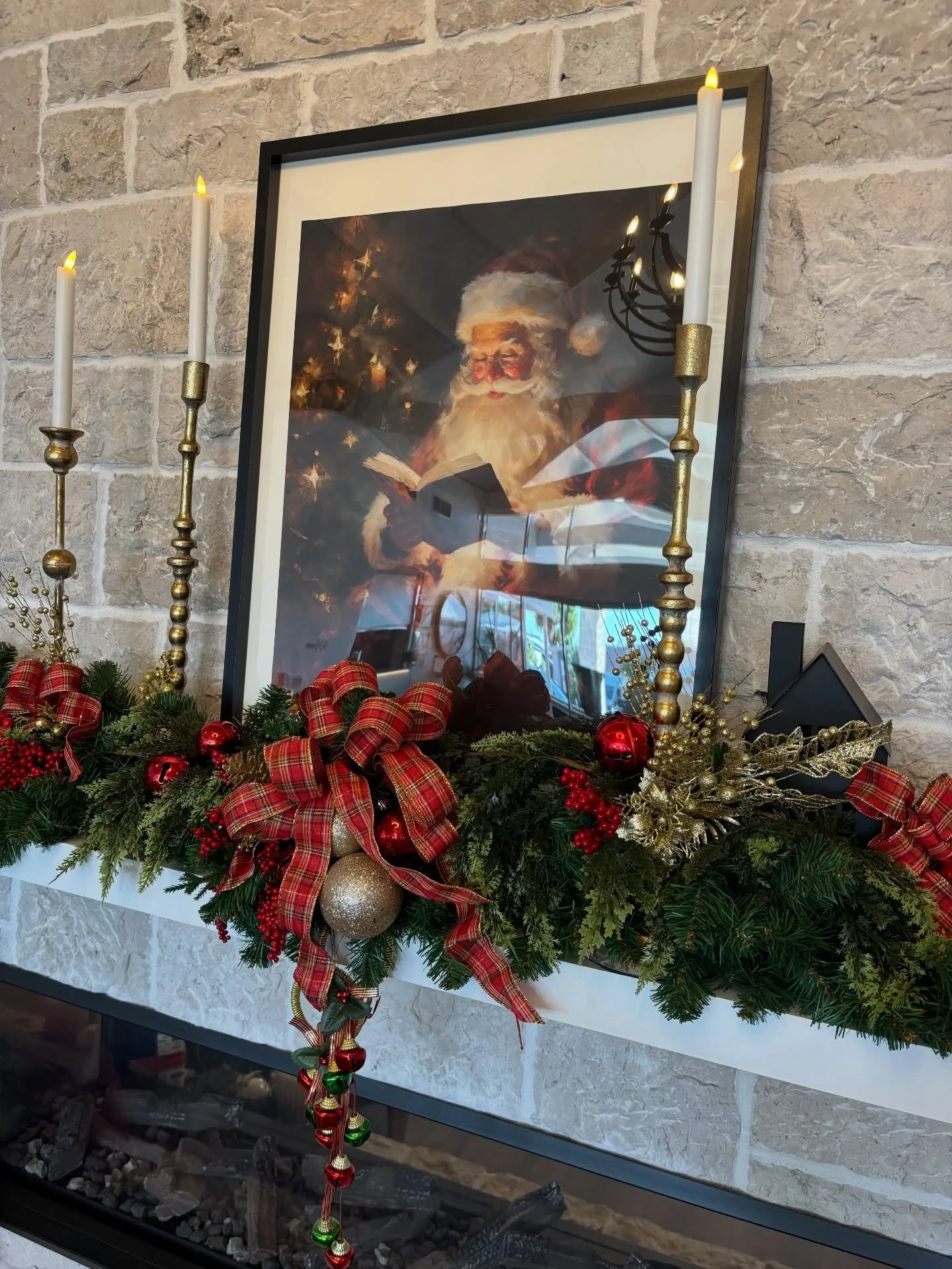 Feeling festive as f*ck 🎄

Christmas fit-out at Piara Waters Resort for Providence Lifestyle Group.

#styledbyelevate #christmas #propertystaging