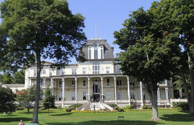 Using and abusing statutory emergency powers: Elizabeth Goitein - Chautauqua Institution