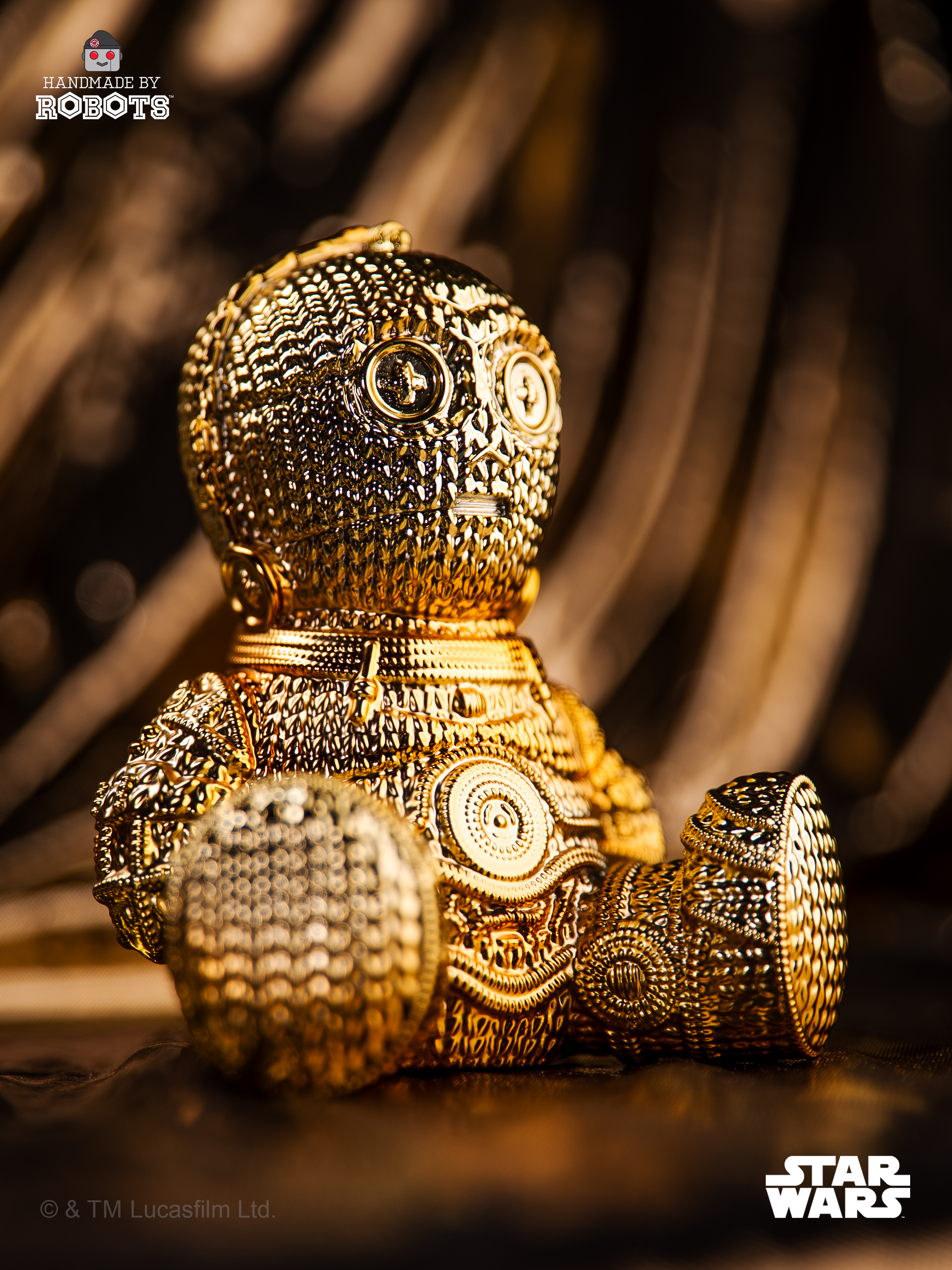 R2D2_C3P0_Electroplated_Studio-7.png