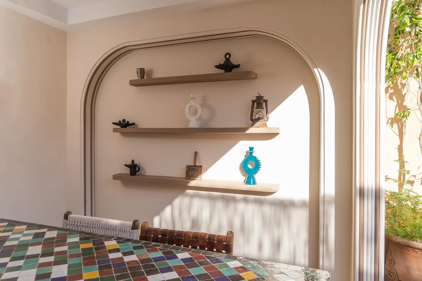 ✨ Riad Dar ElmaNo&iuml; embodies the elegance  of traditional Moroccan design blended with modern comforts ✨🌿
 
💻 www.riad-darelma.com
 
#Marrakech #Riad #LuxuryTravel #VacancesExclusives
