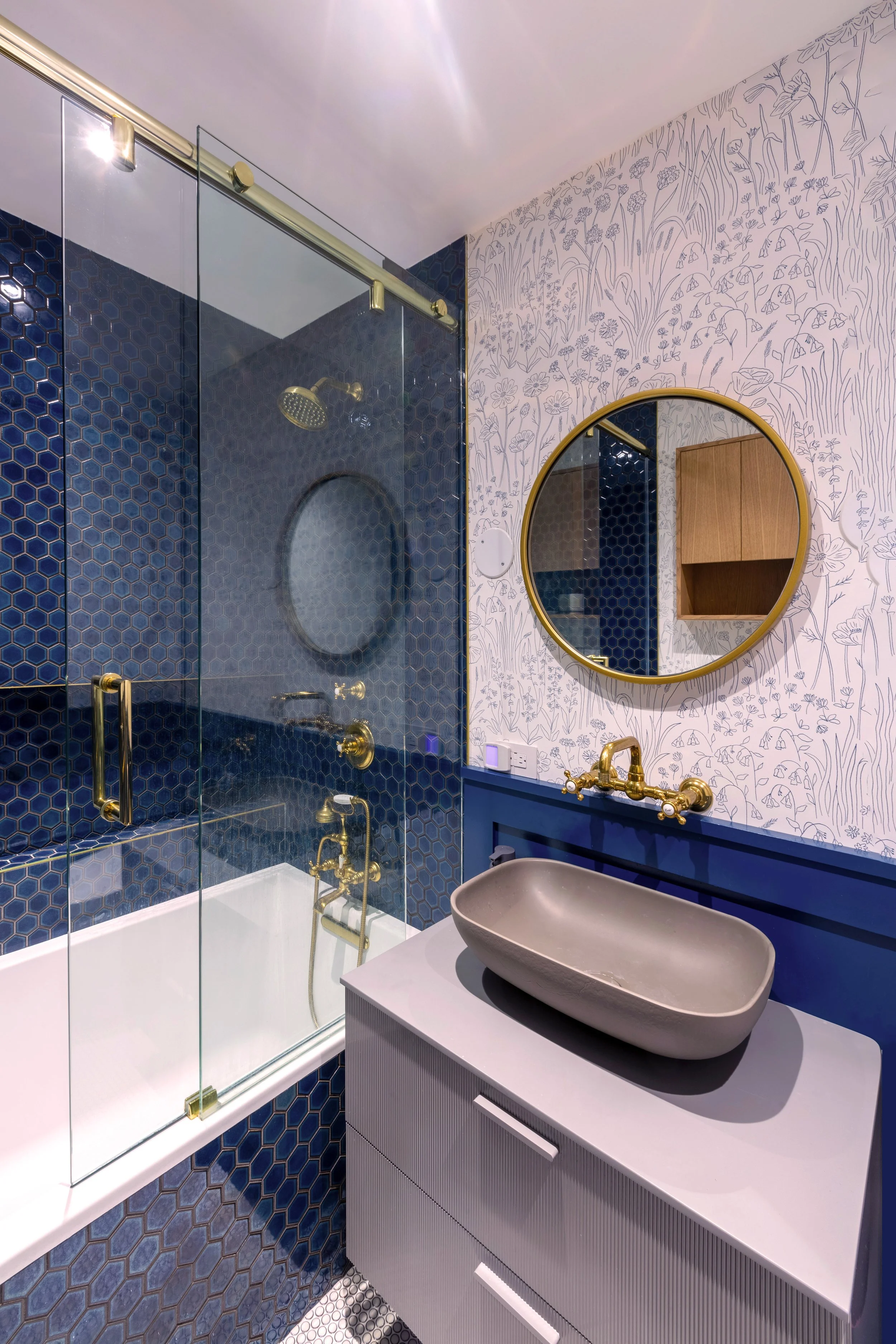 Cobble Street Waterfront Condo Renovation Tiffany Place -  (9).jpg