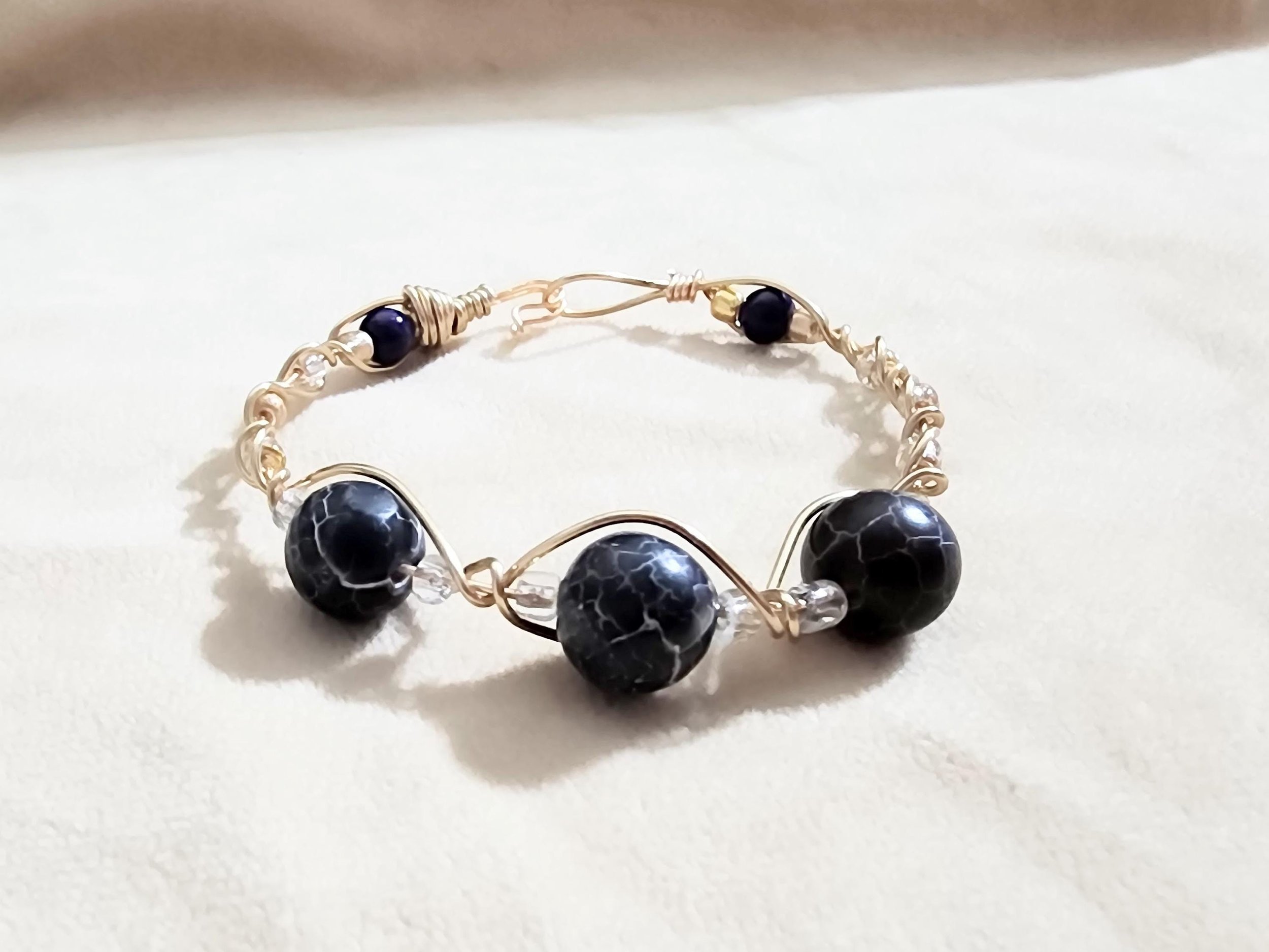 https://i.etsystatic.com/17426782/r/il/8a5e0d/6472027670/il_fullxfull.6472027670_25kt.jpg