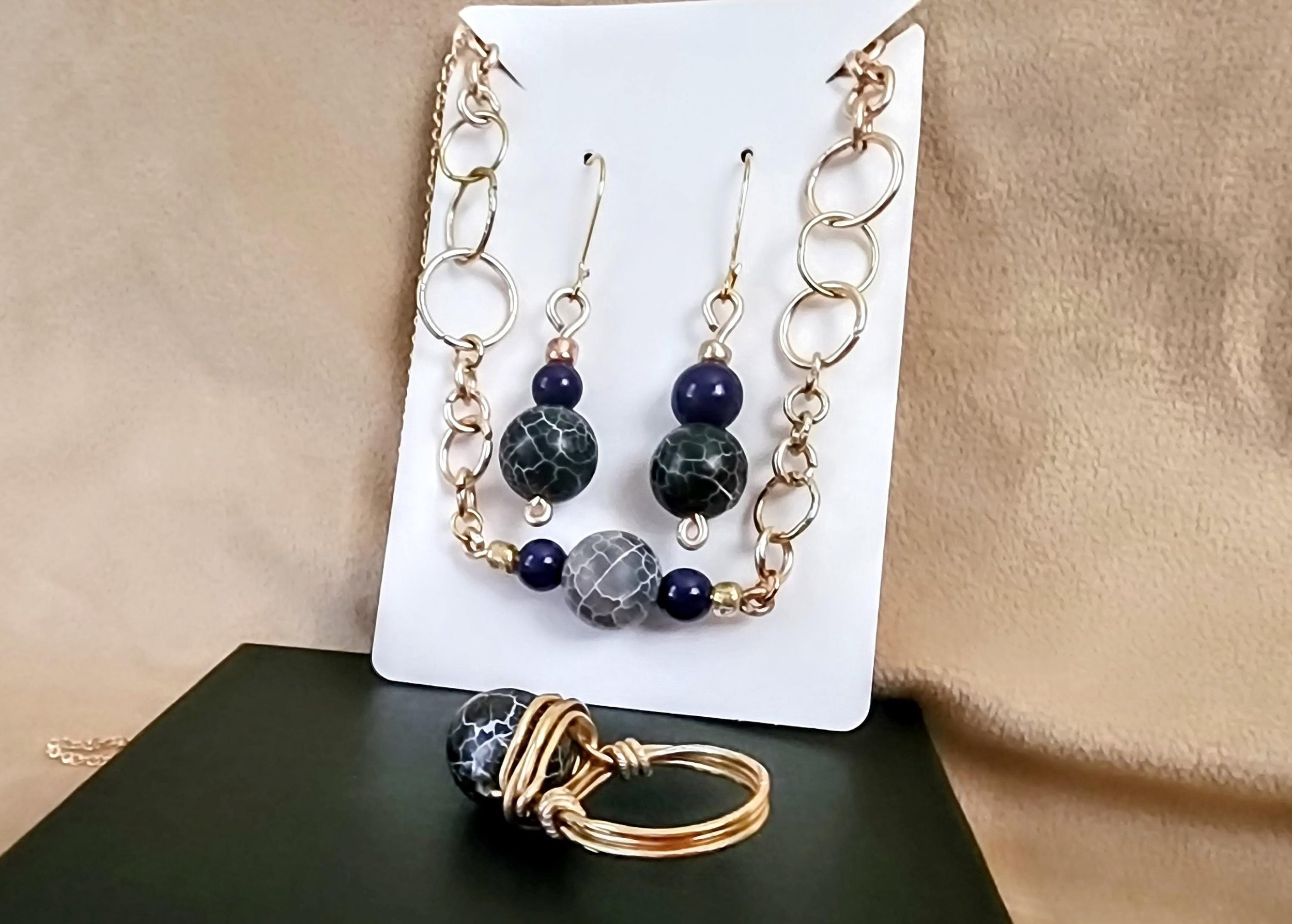 https://i.etsystatic.com/17426782/r/il/b941b4/6502732335/il_fullxfull.6502732335_1wa8.jpg
