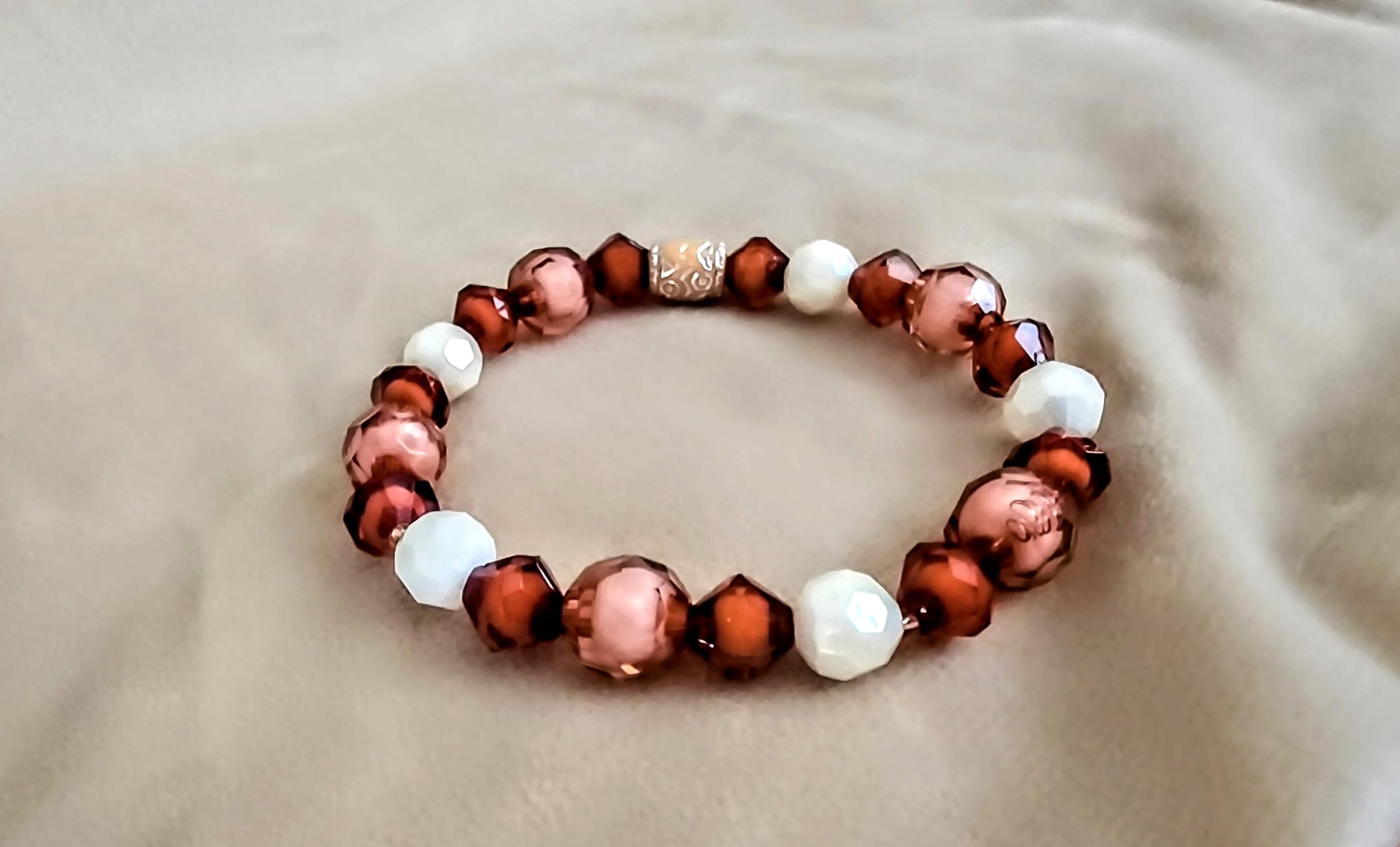 https://i.etsystatic.com/17426782/r/il/371172/6502570359/il_fullxfull.6502570359_rtes.jpg