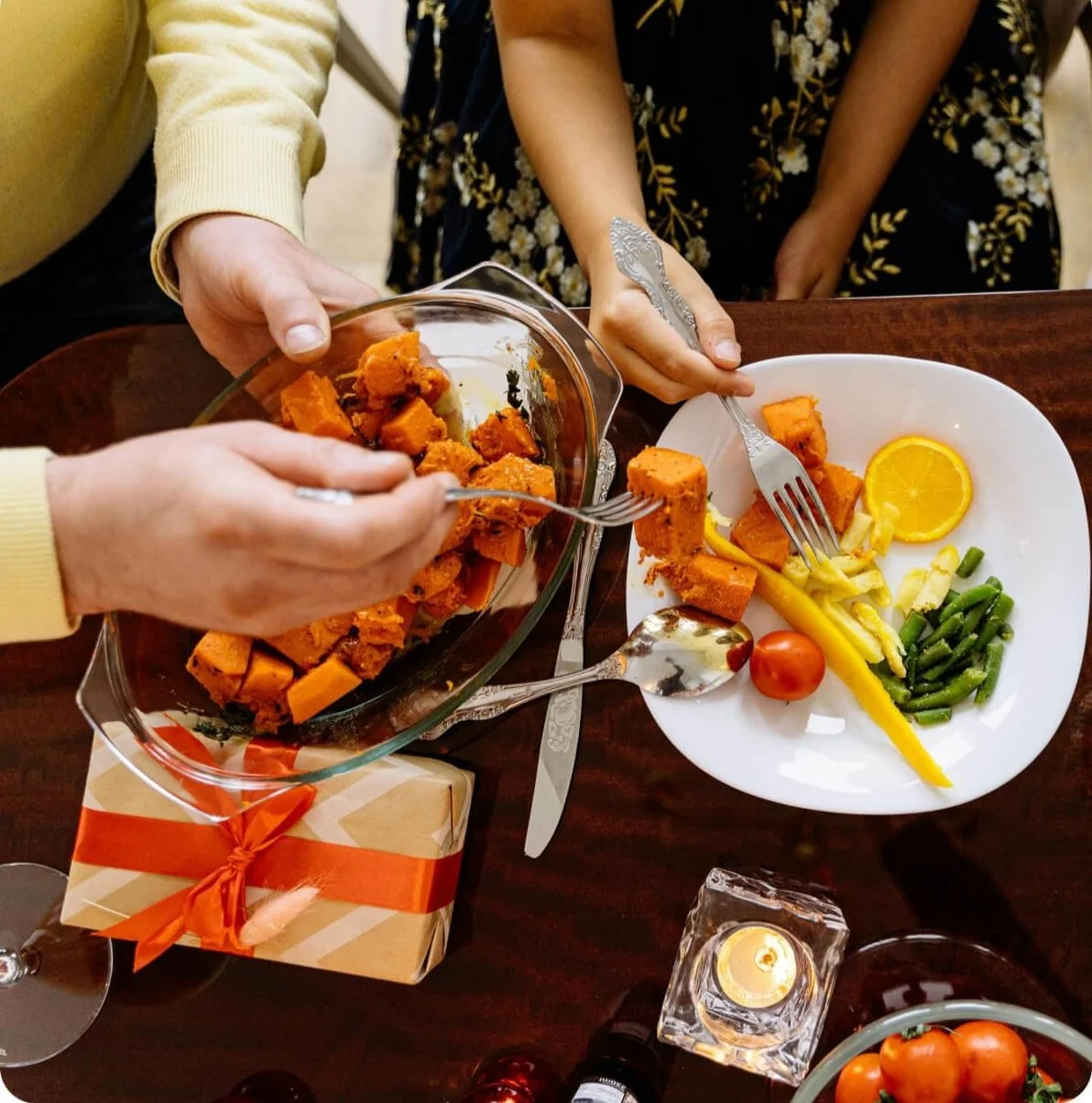 Balanced plate of healthy food representing personalized nutrition in a six-week bootcamp program