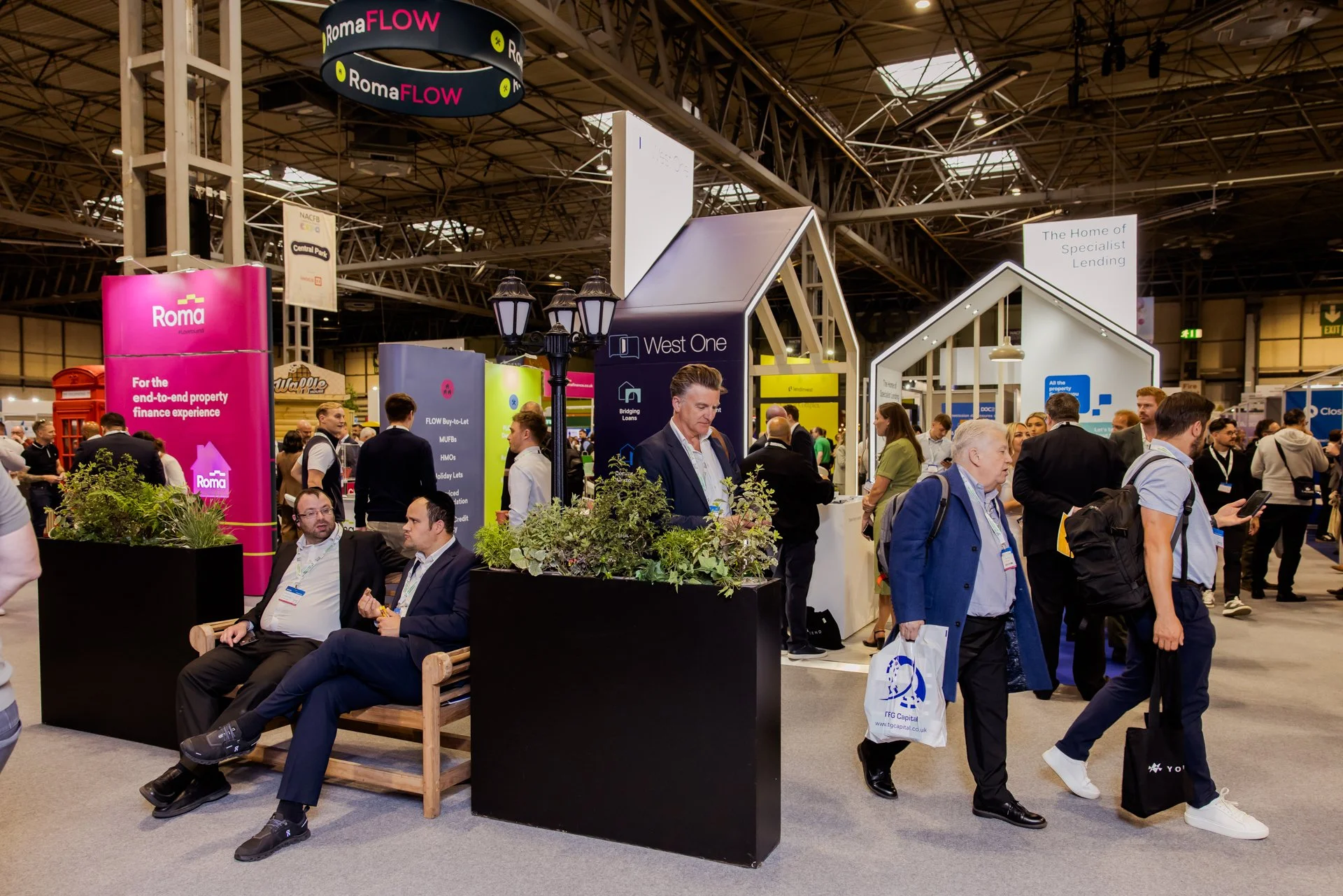 Exhibition-NACFBCommercialFInanceExpo-June2026©KateDarkins-190.jpg
