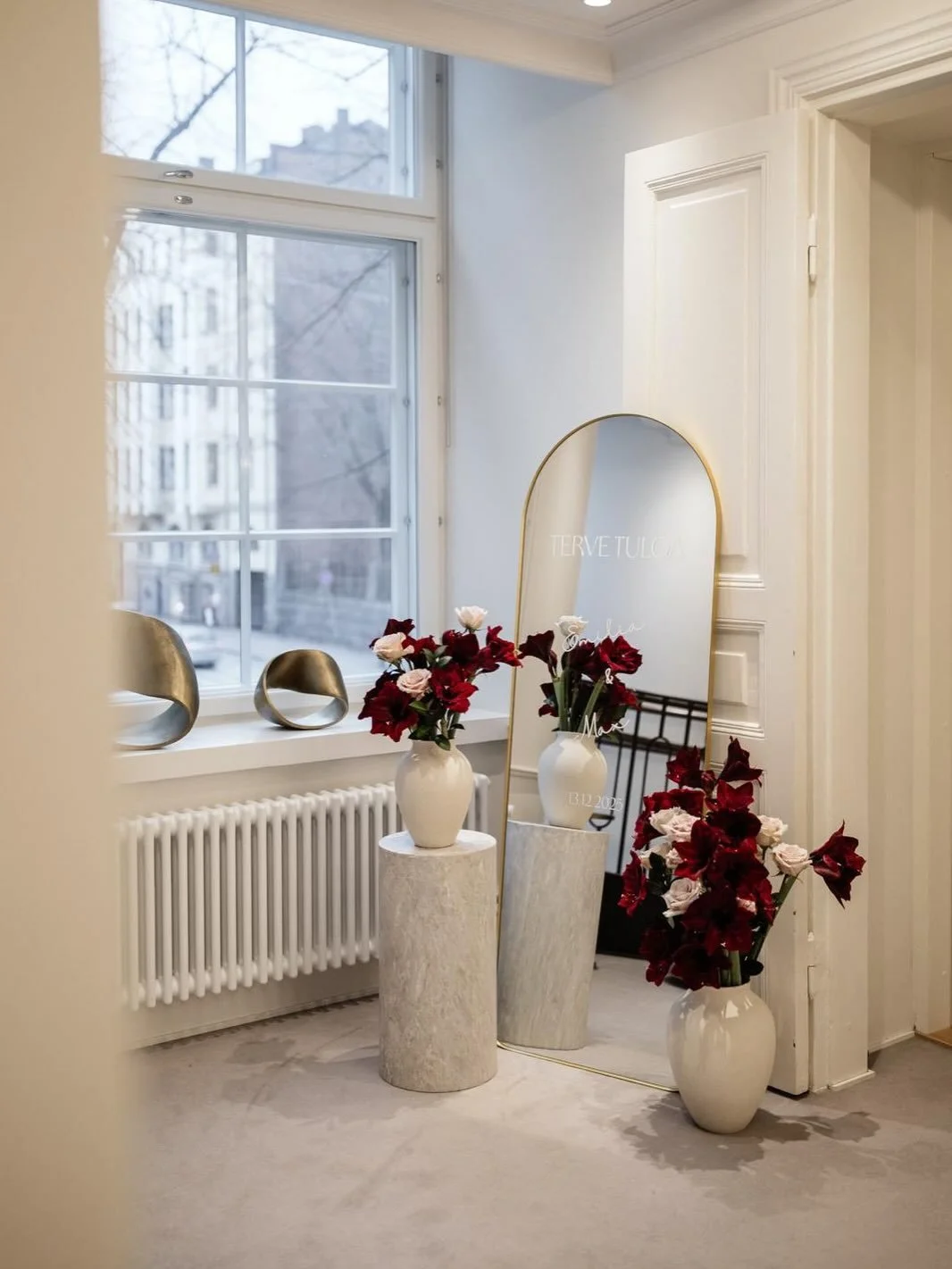 Unelmien h&auml;&auml;t eiv&auml;t synny sattumalta &ndash; vaan harkituista yksityiskohdista. 🤍

Tarjoamme kaiken kattavaa h&auml;&auml;suunnittelua sek&auml; apua esimerkiksi somistukseen ja paperituotteisiin.

#h&auml;&auml;t #h&auml;&auml;suunni