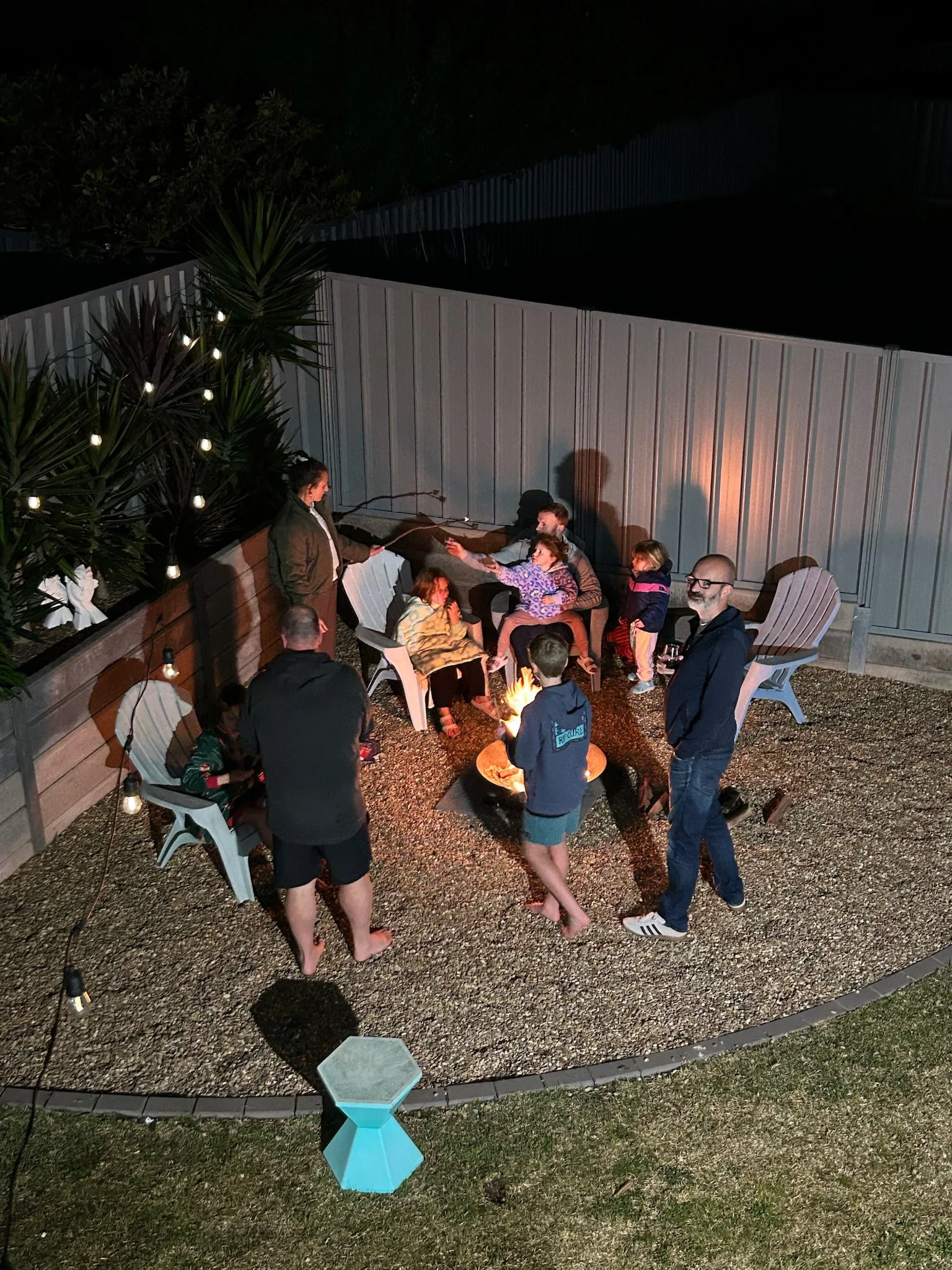 Bermi evenings are for hanging out together. 