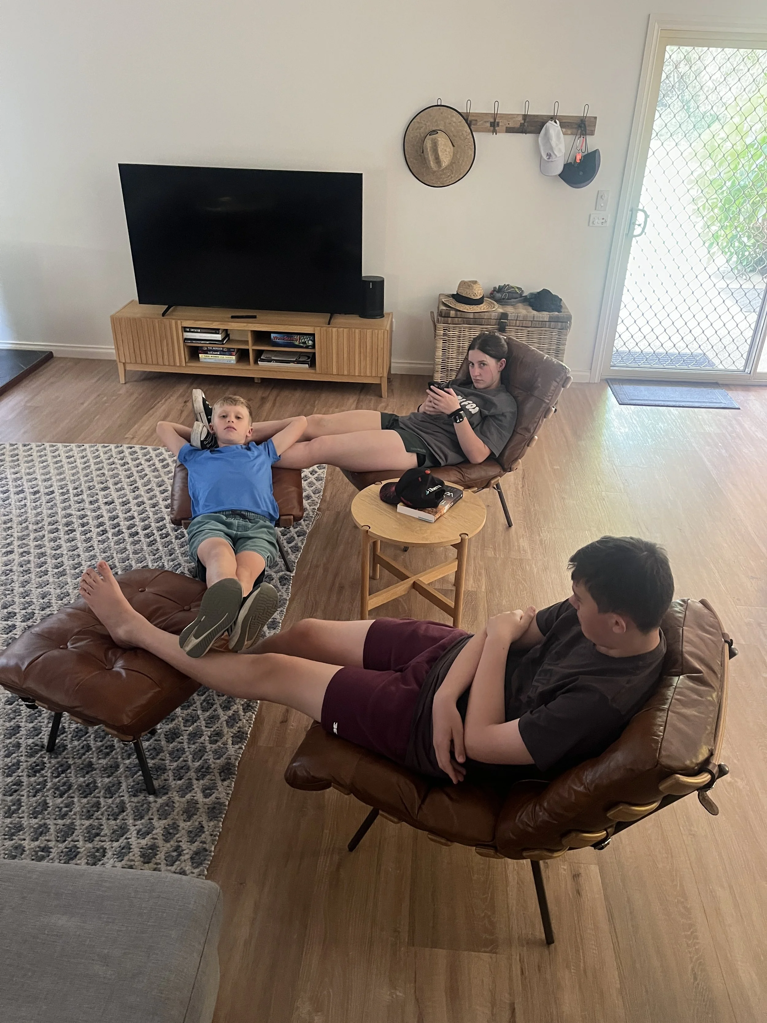 Chilled cousin time...