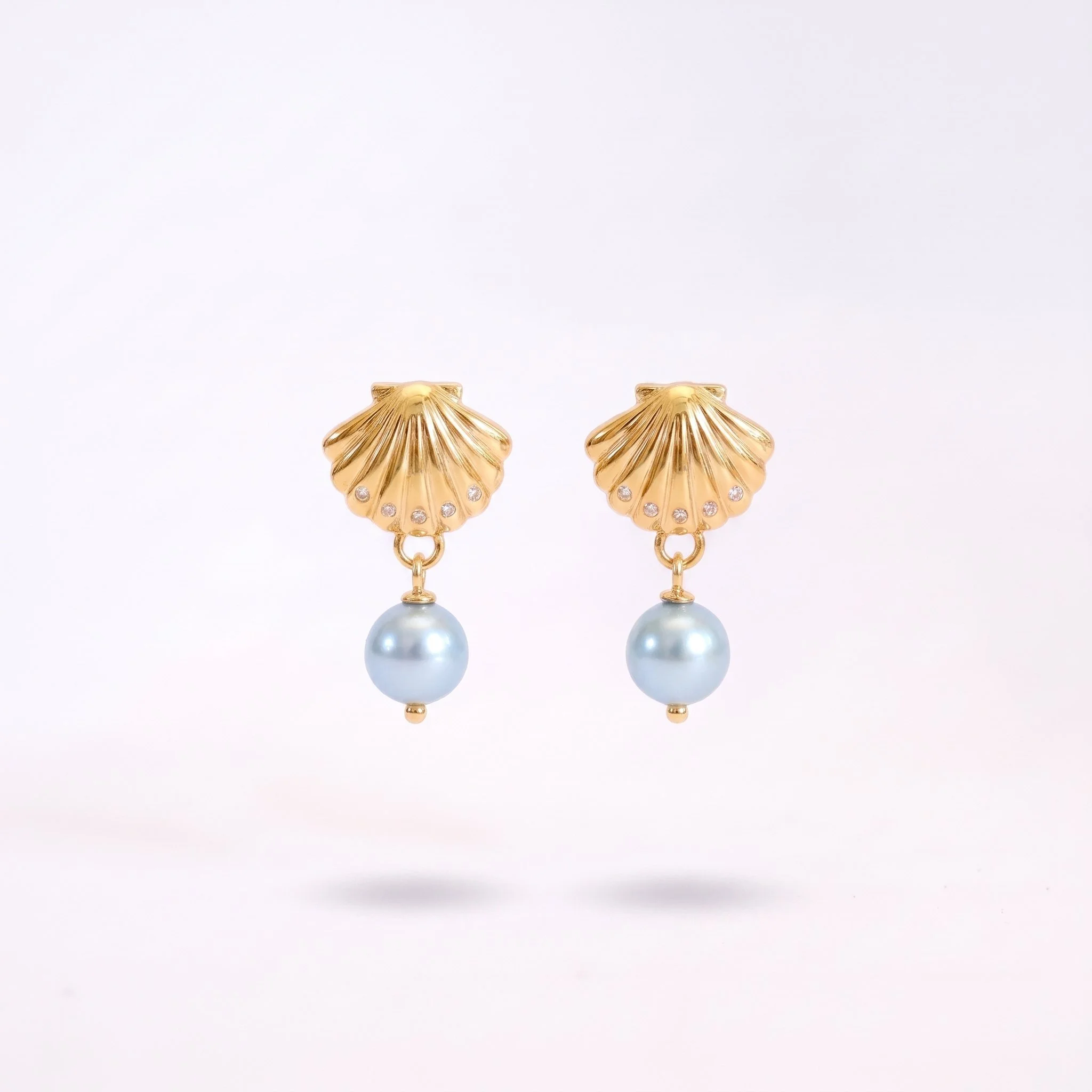 La Mer - Blue Pearl Earrings