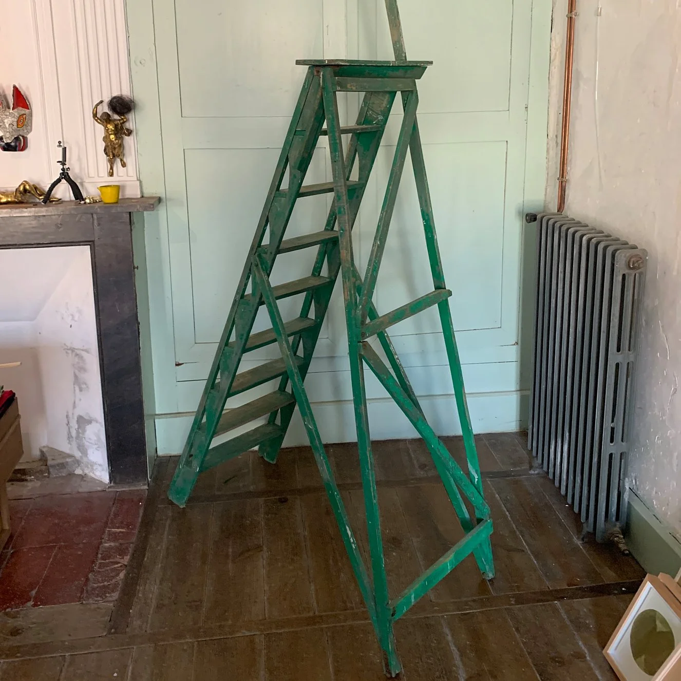 Brocante_La Duchesse en Pyjama_Echelle de peintre 3.jpg