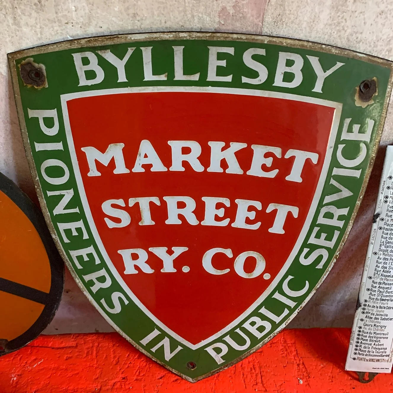 Brocante_La Duchesse en Pyjama_Sign Market Street.jpg