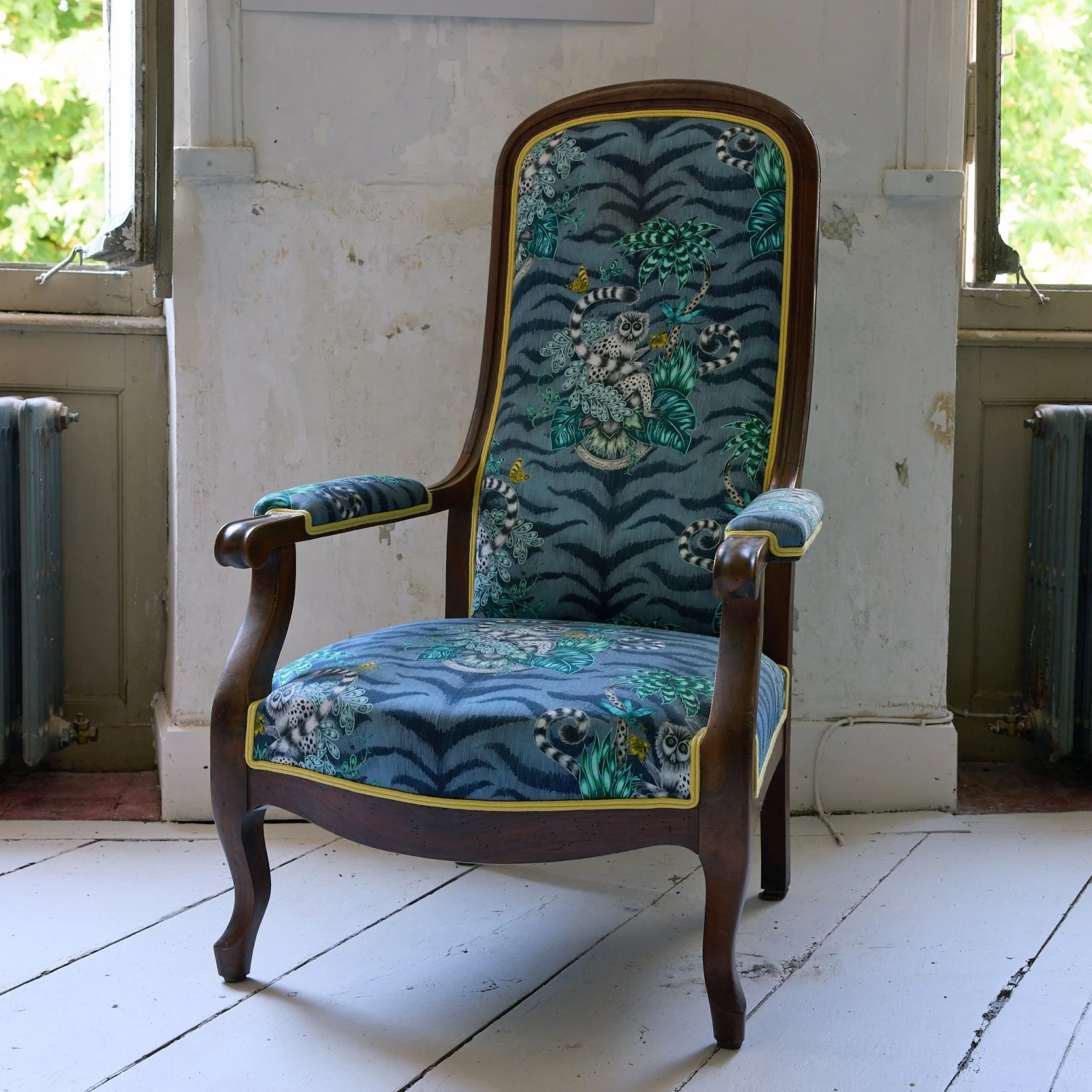 Brocante_La Duchesse en Pyjama_FAUTEUIL VOLTAIRE I_1.jpg