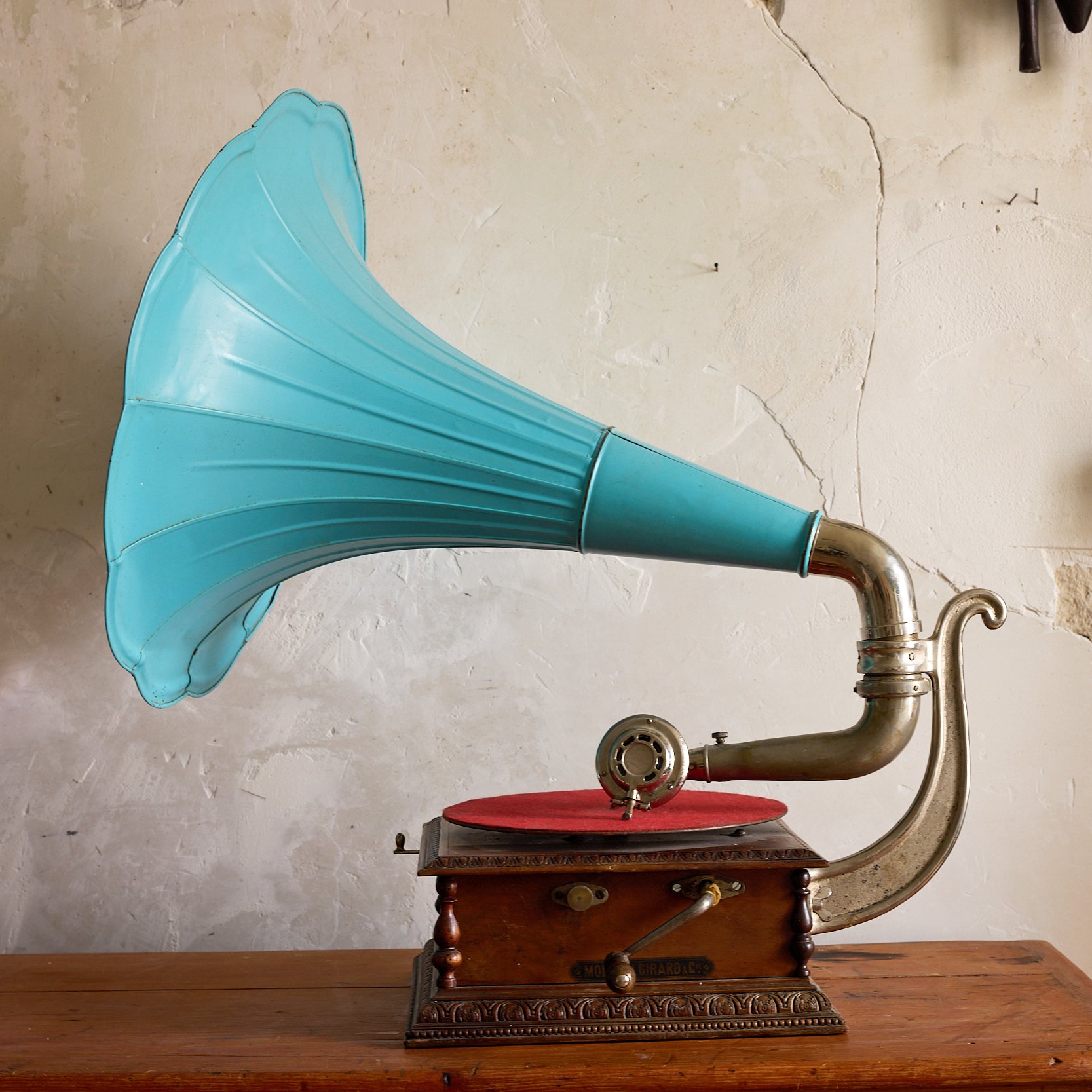 Brocante_La Duchesse en Pyjama_GRAMOPHONE_4.jpg