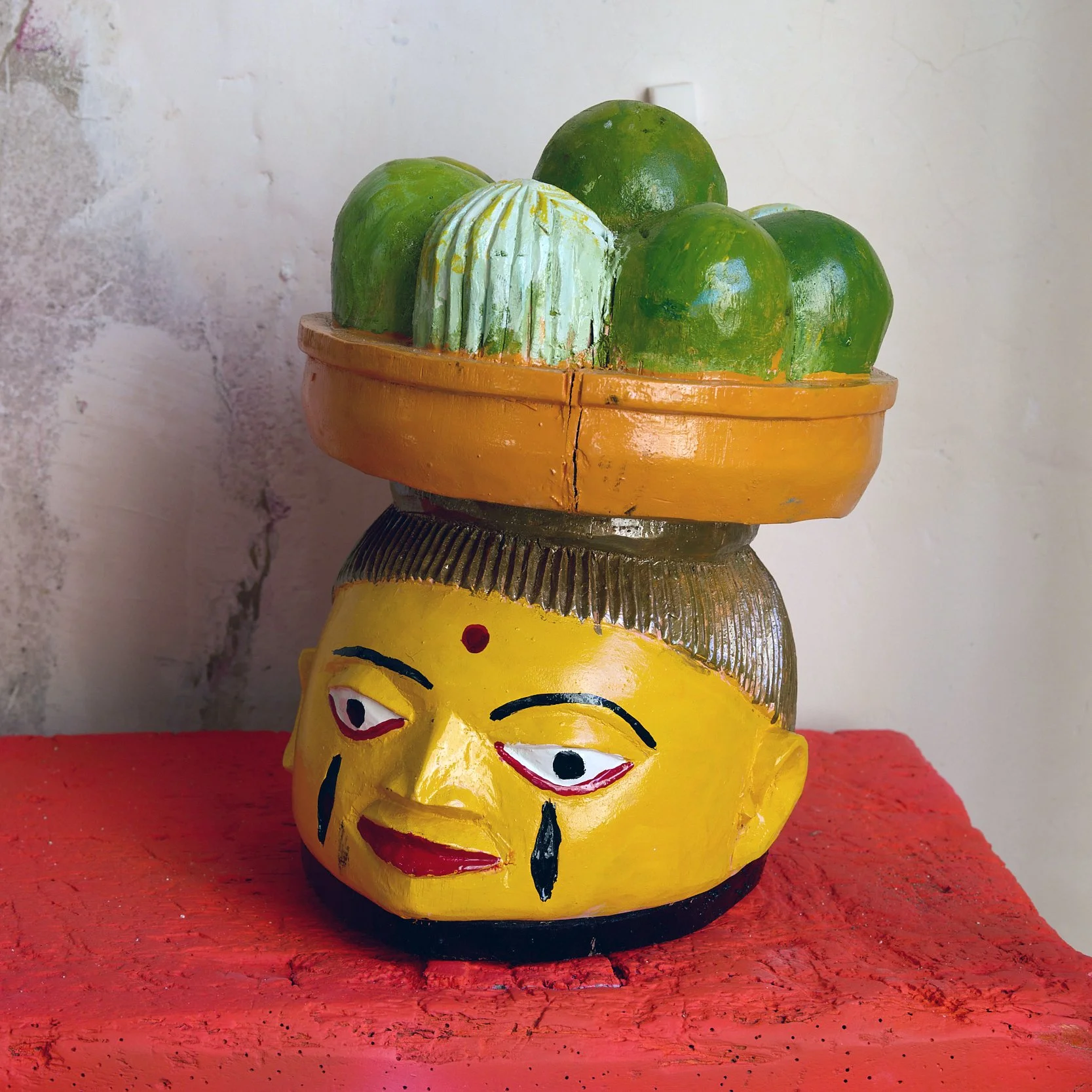 Brocante_La Duchesse en Pyjama_STATUE BENIN 1A.jpg