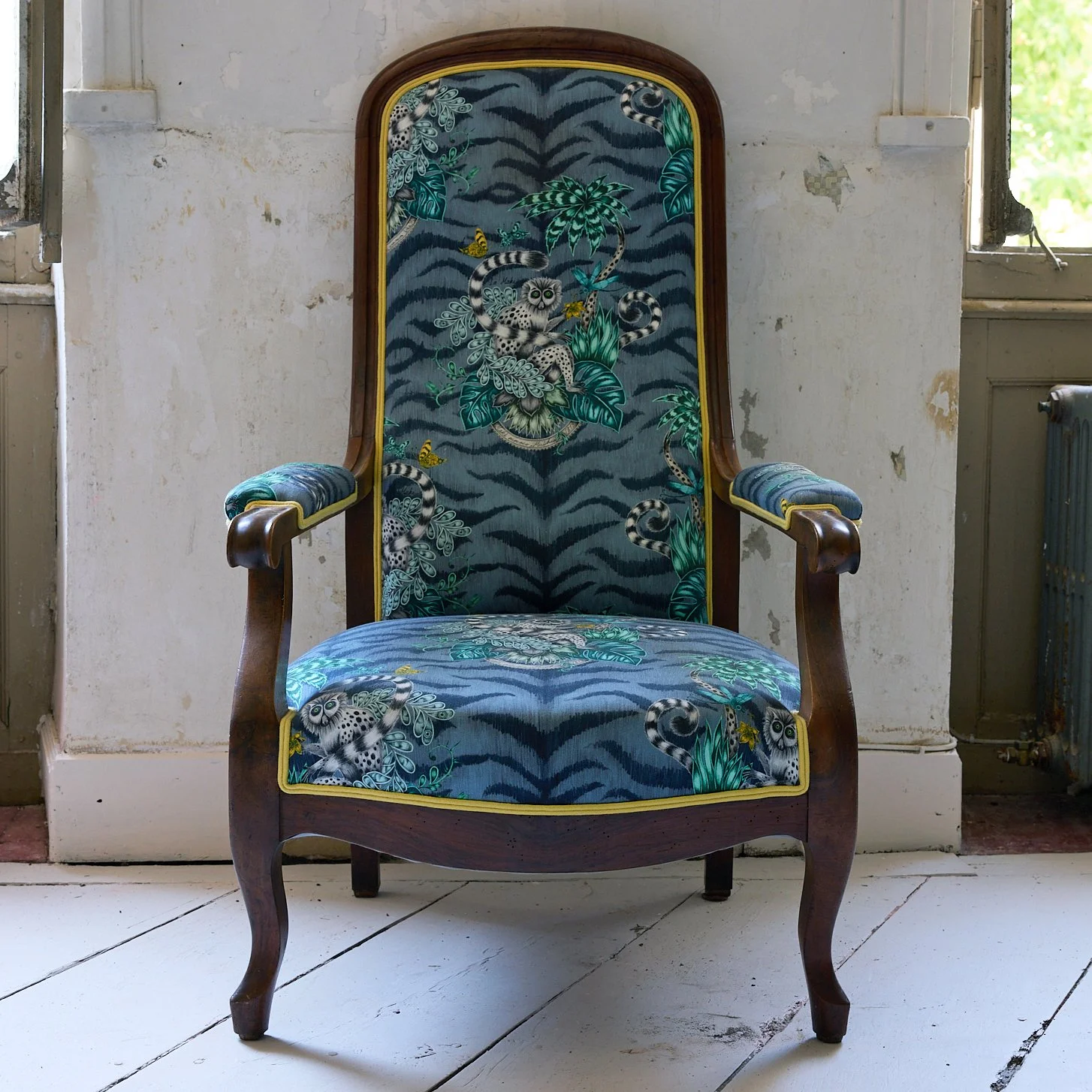 Brocante_La Duchesse en Pyjama_FAUTEUIL VOLTAIRE I_2.jpg