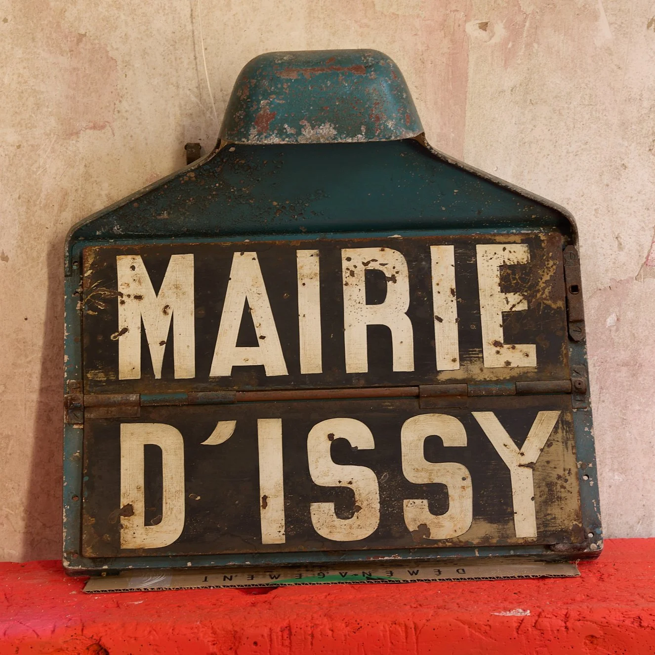 Brocante_La Duchesse en Pyjama_Mairie D'Issy 1 1.jpg