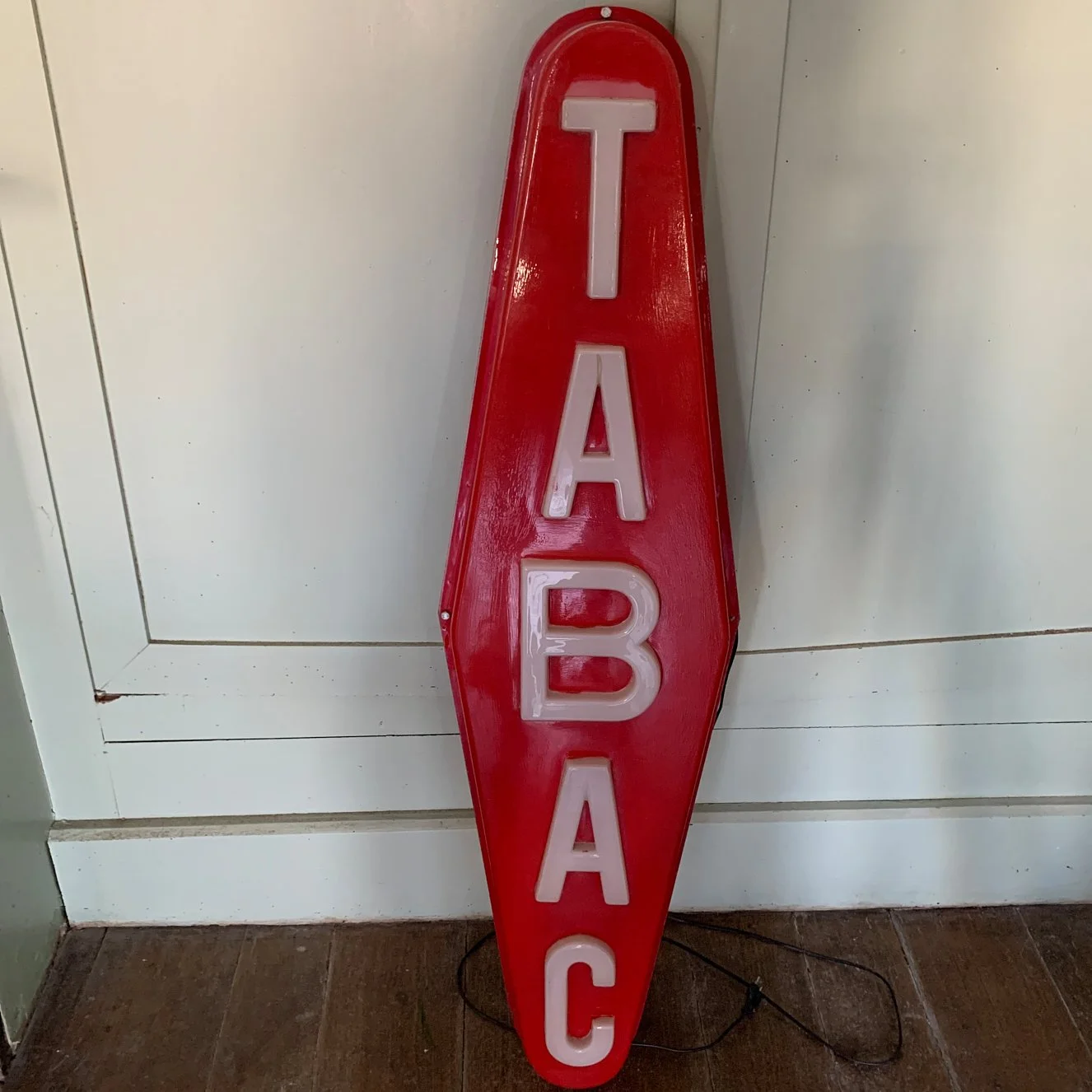Brocante_La Duchesse en Pyjama_Signe Tabac.jpg