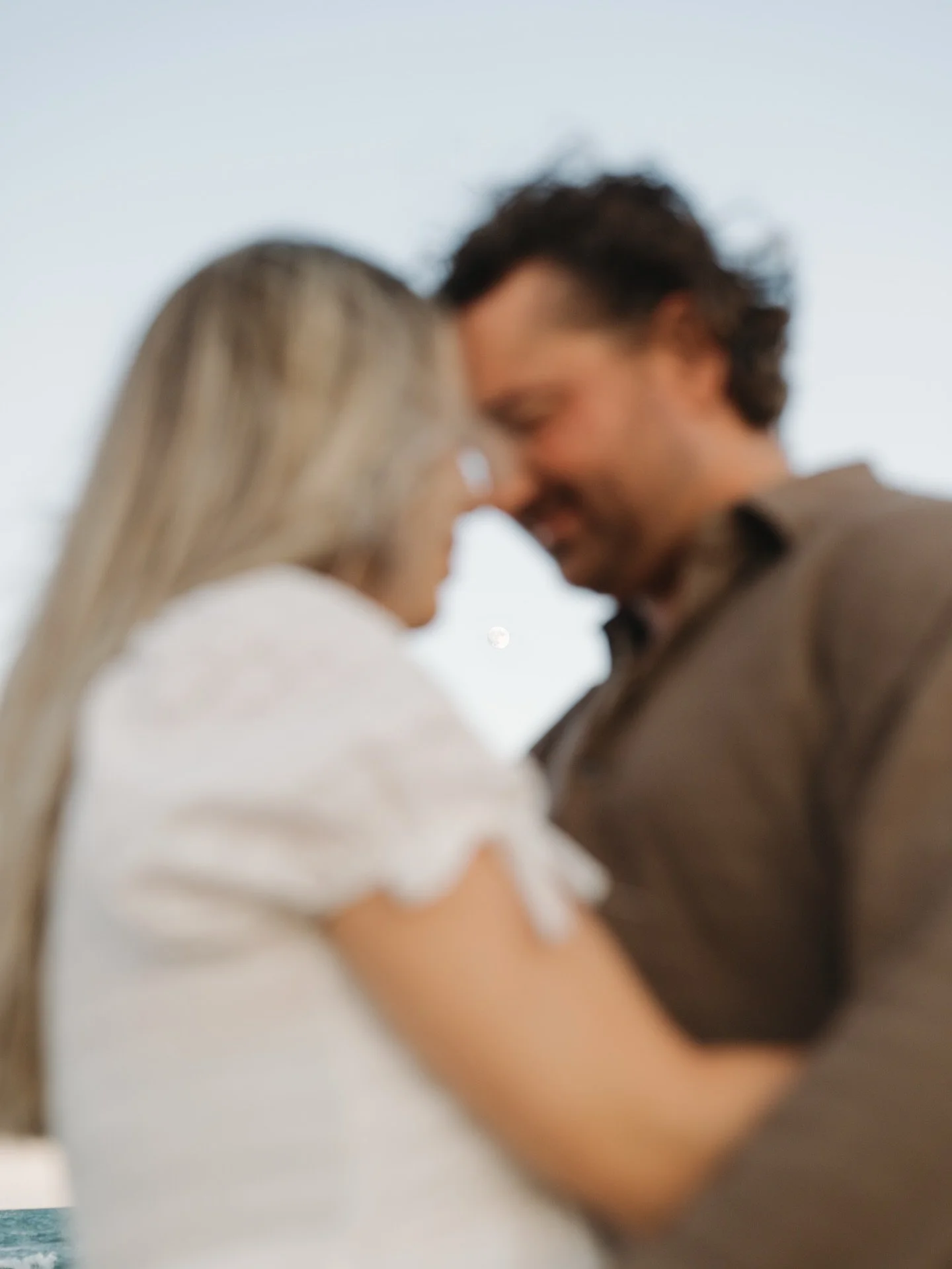 The McClain&rsquo;s in South Padre Island 🌝
_
Chasing golden hour glow and pink skies on the beach! 🐚✨ Tossing, laughing, and loving with this sweet family.
form

#southpadreislandphotographer #texasbeach